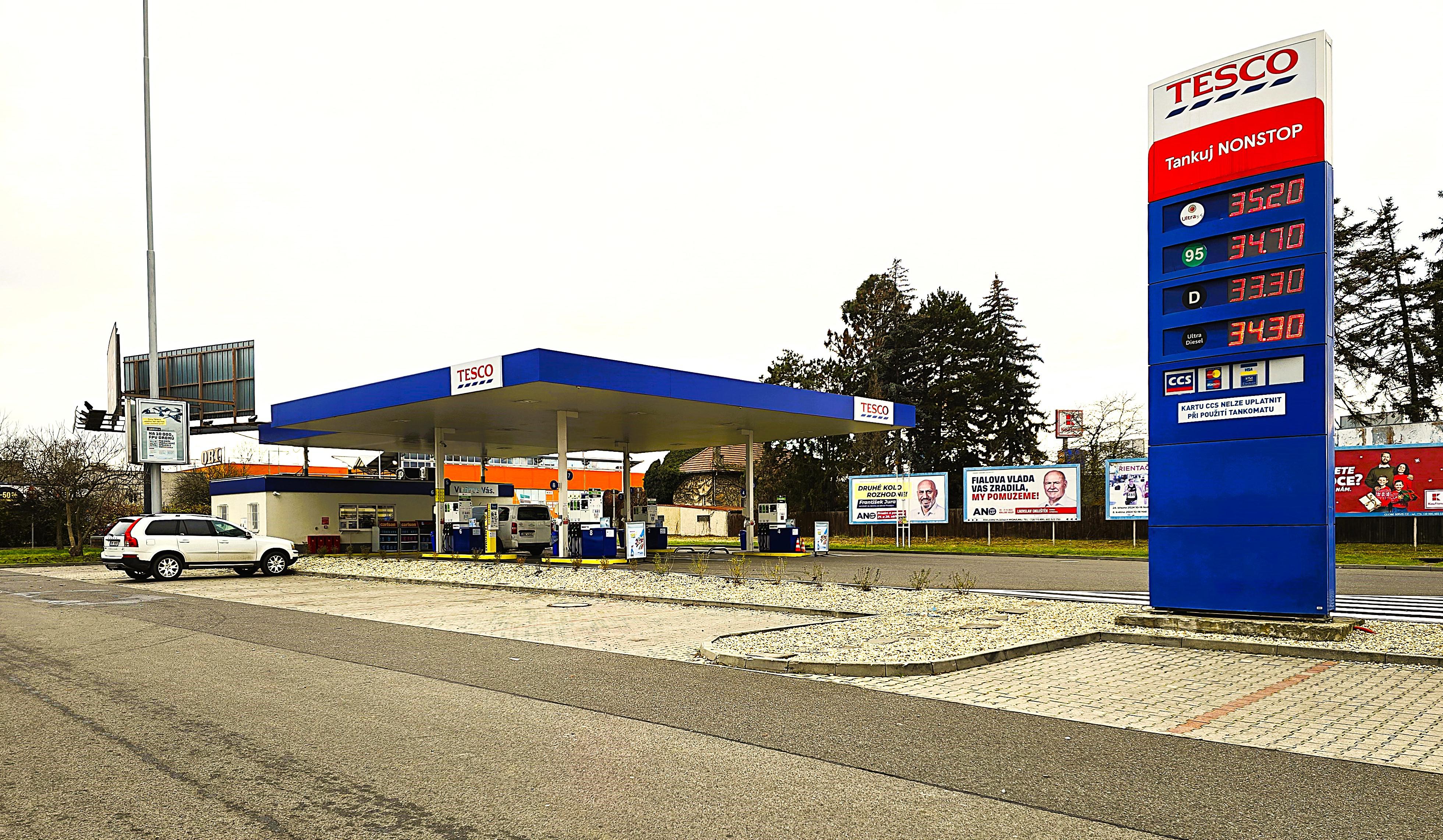 Tesco Čerpací stanice foto 2