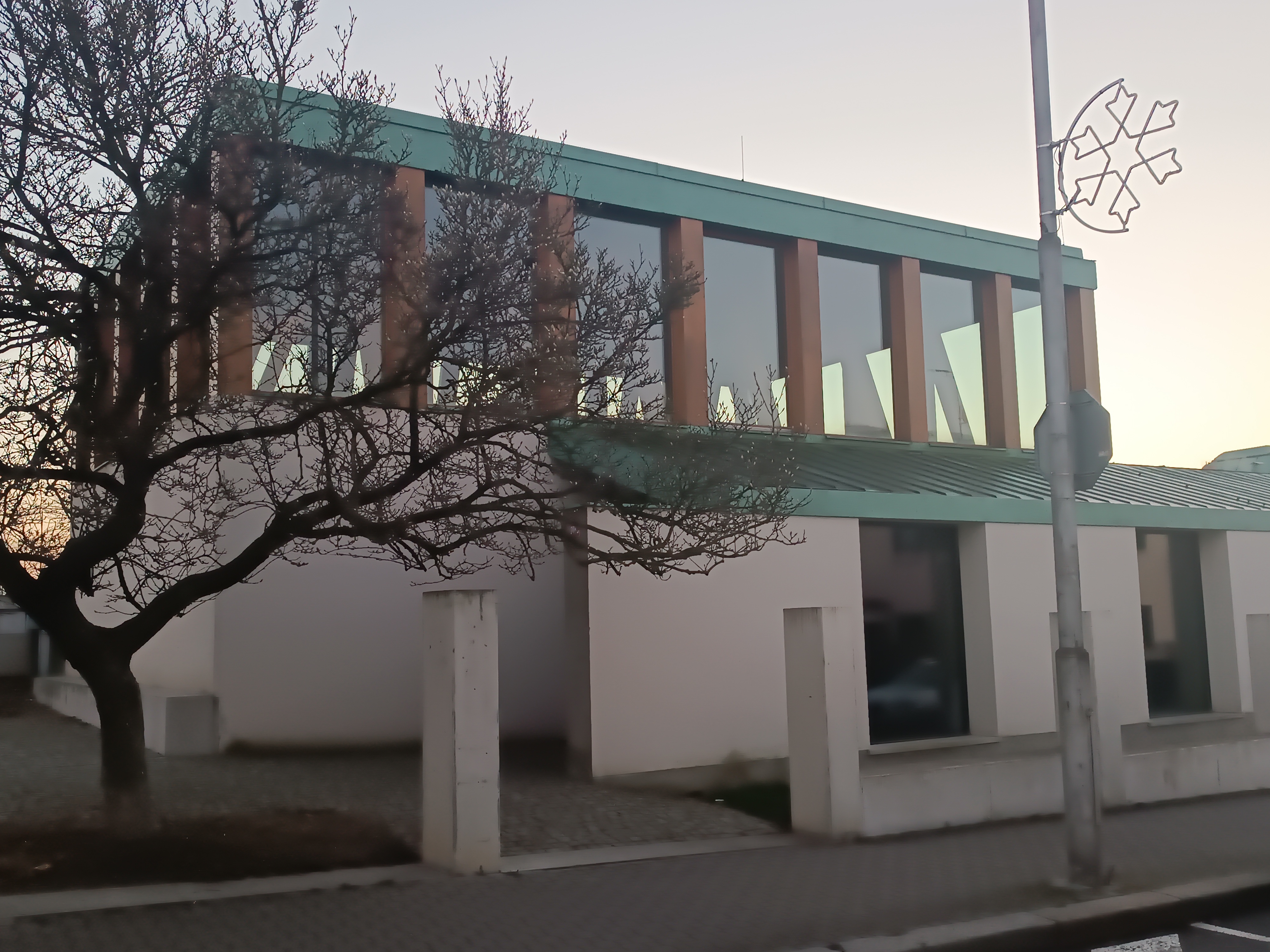 Kostel Naproti foto 6
