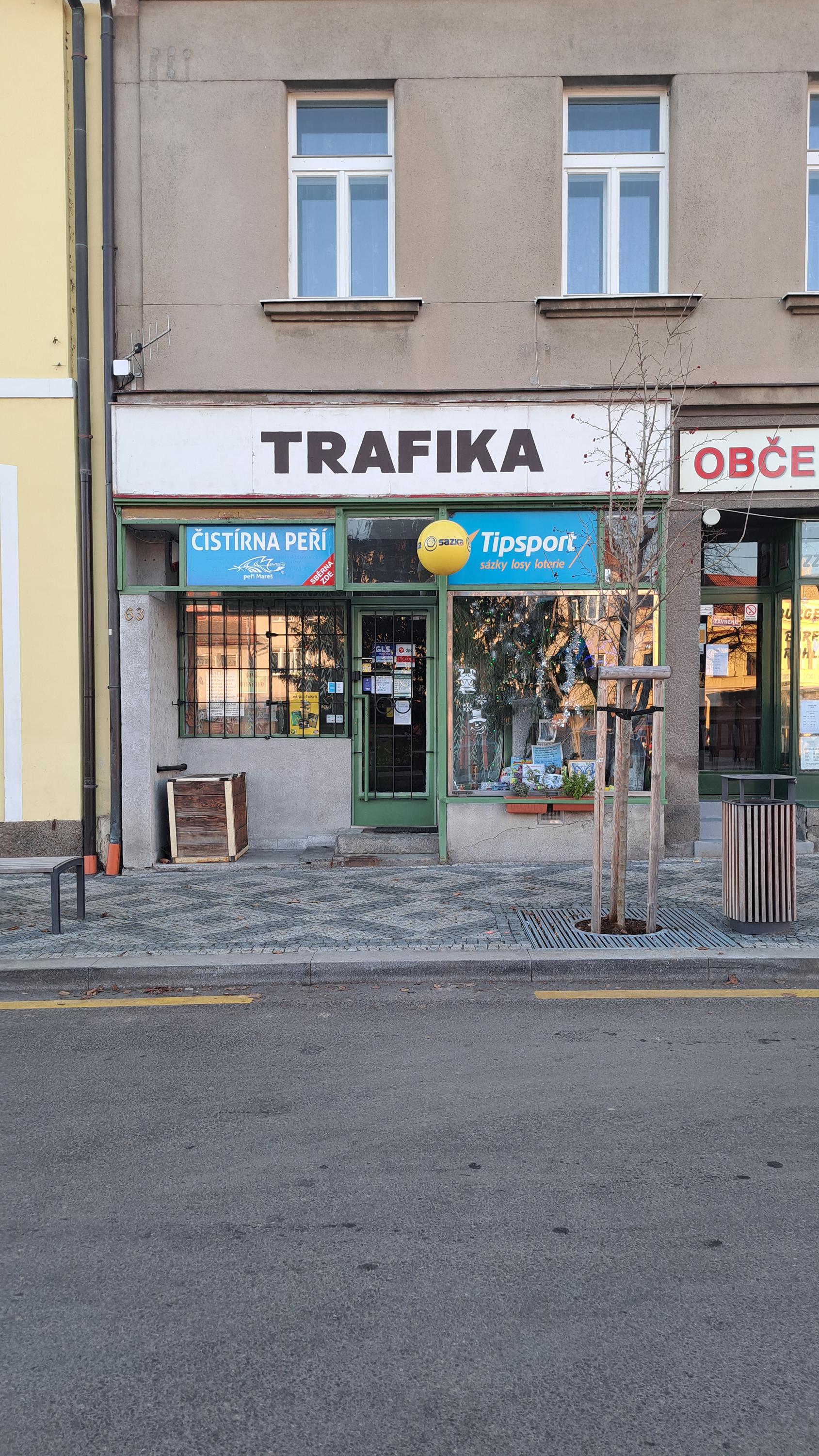 Trafika nám. 7. května foto 2