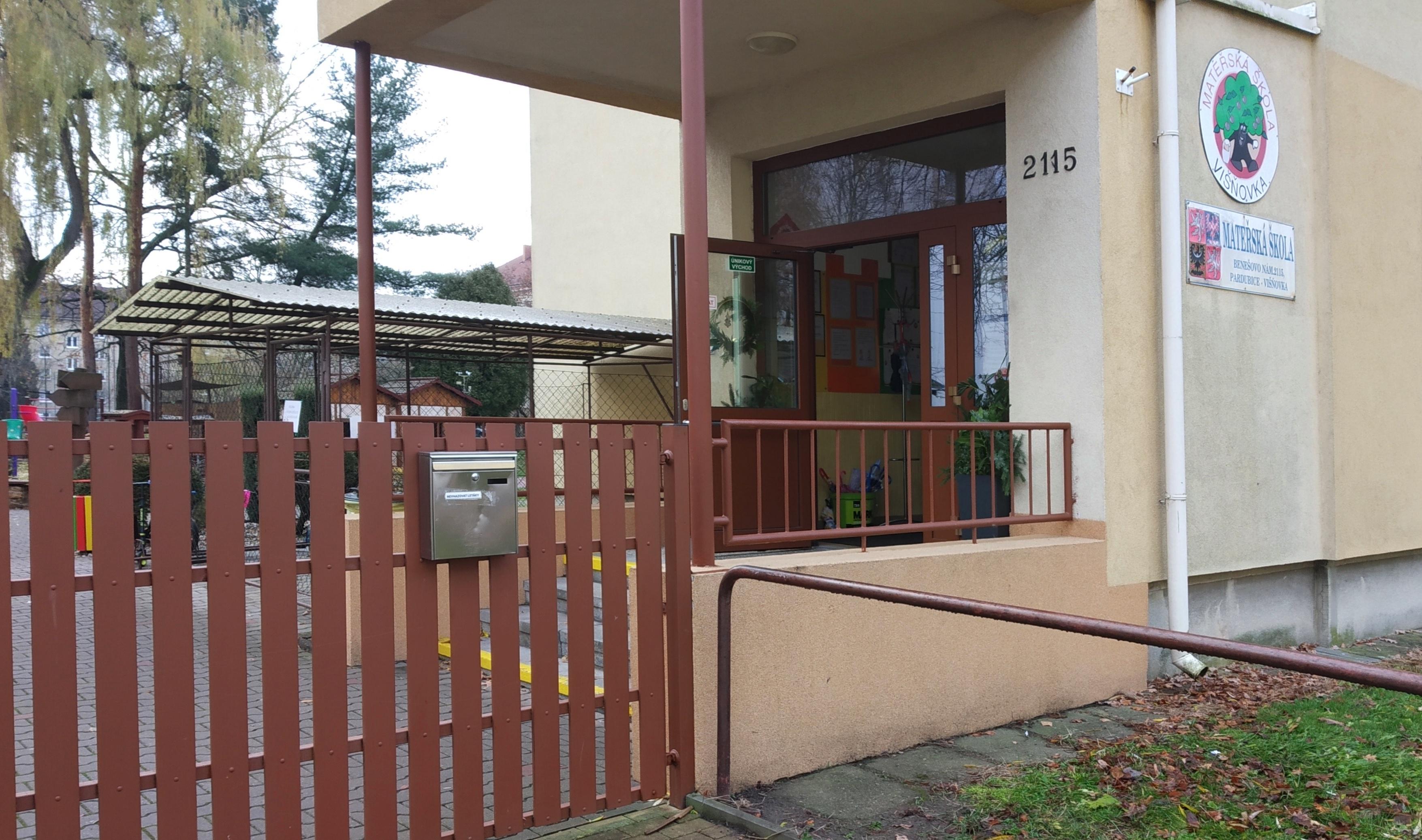 MŠ Pardubice, Benešovo náměstí foto 5