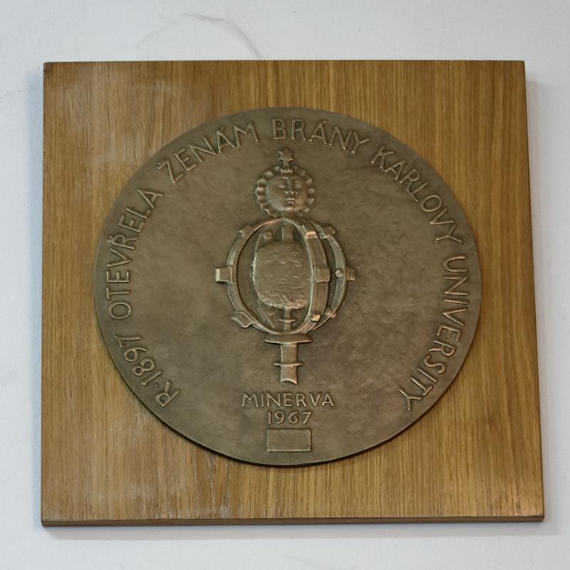 Gymnázium Elišky Krásnohorské foto 6