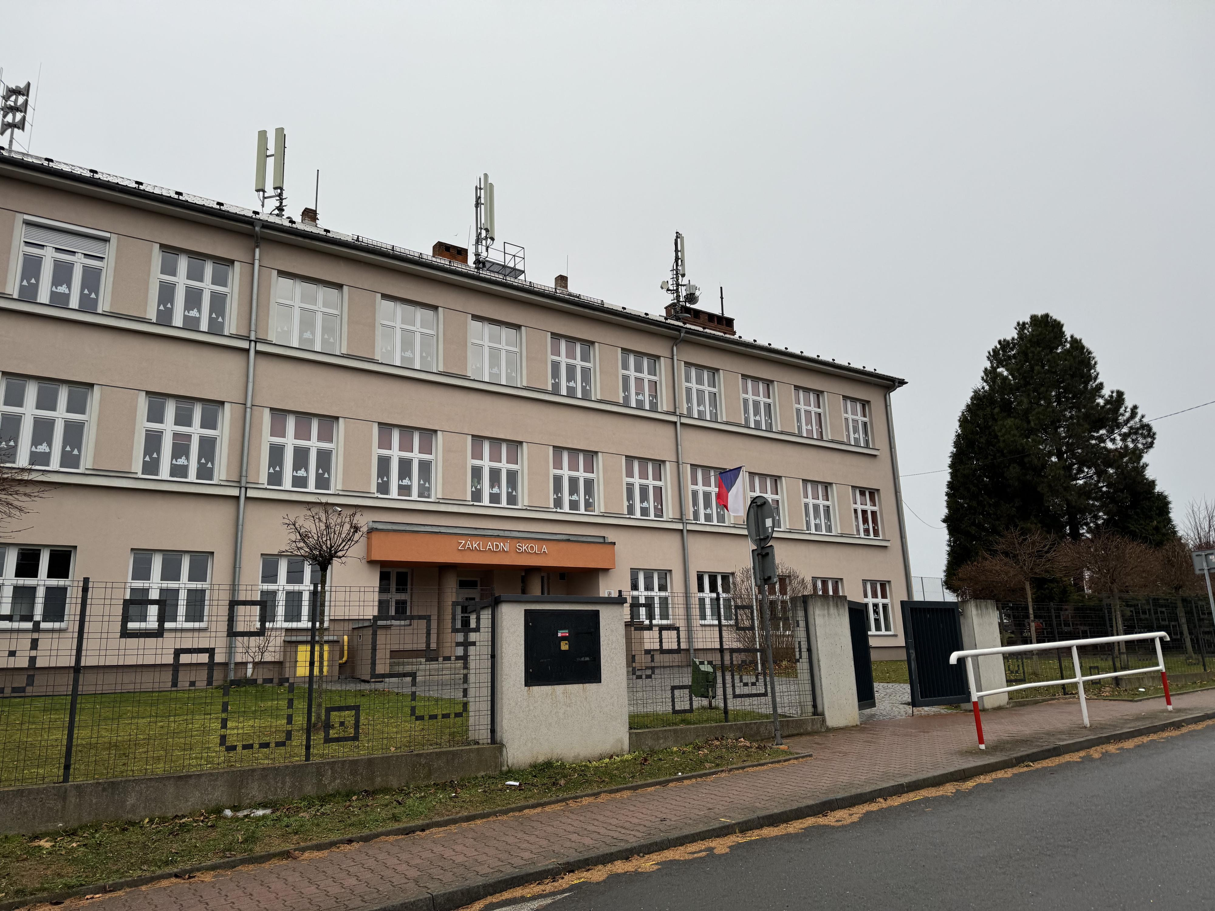 ZŠ a MŠ Ostrava-Hošťálkovice foto 5