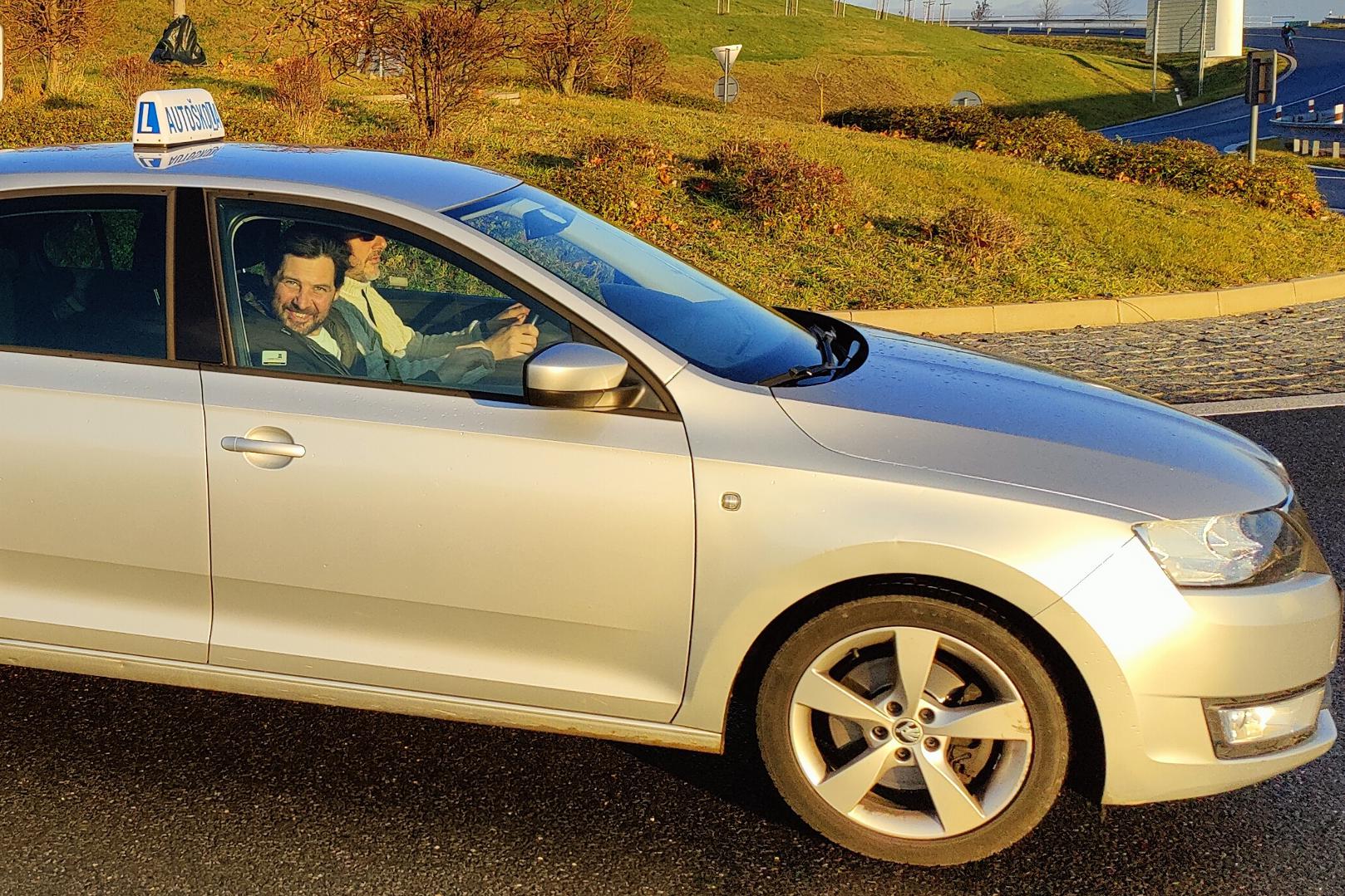 Autoškola X, s.r.o.