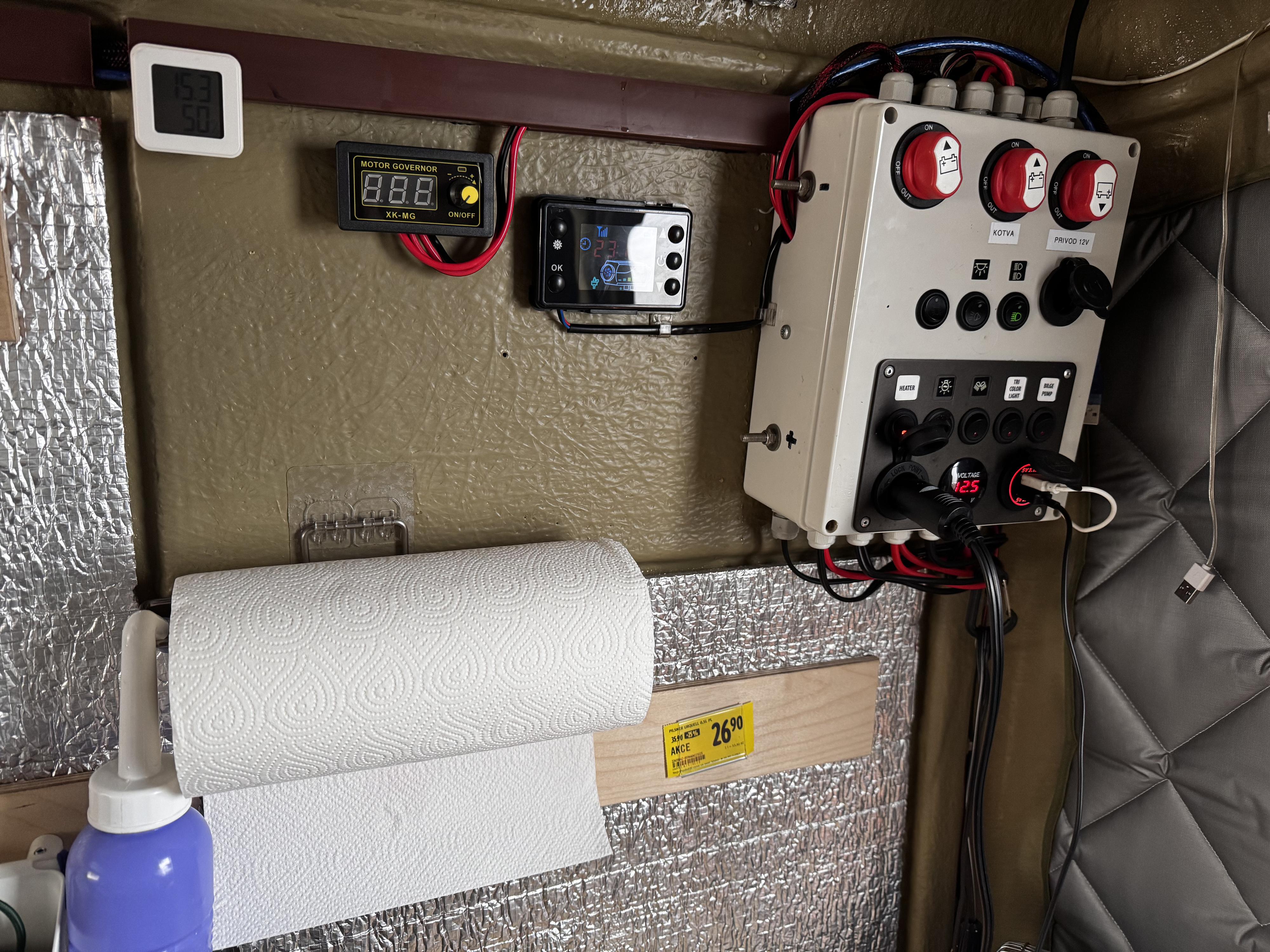 Půjčovna rybářské lodě na Orlíku foto 2