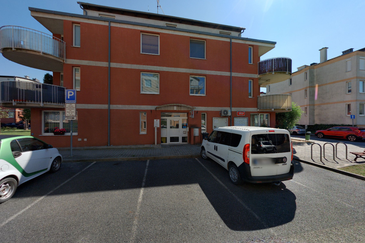 Úřad městské části Praha-Újezd foto 2