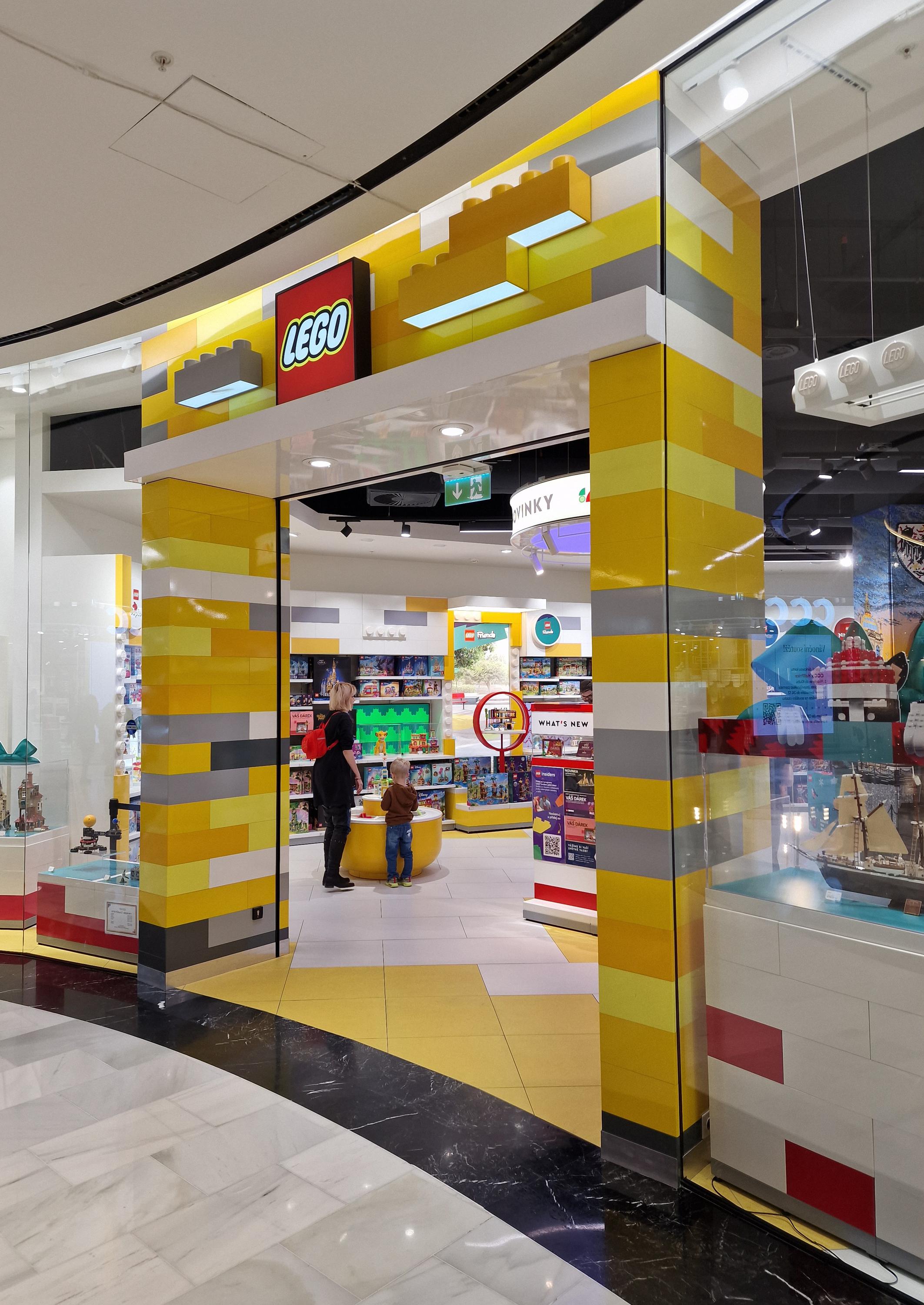 LEGO Brand Retail Shop foto 1