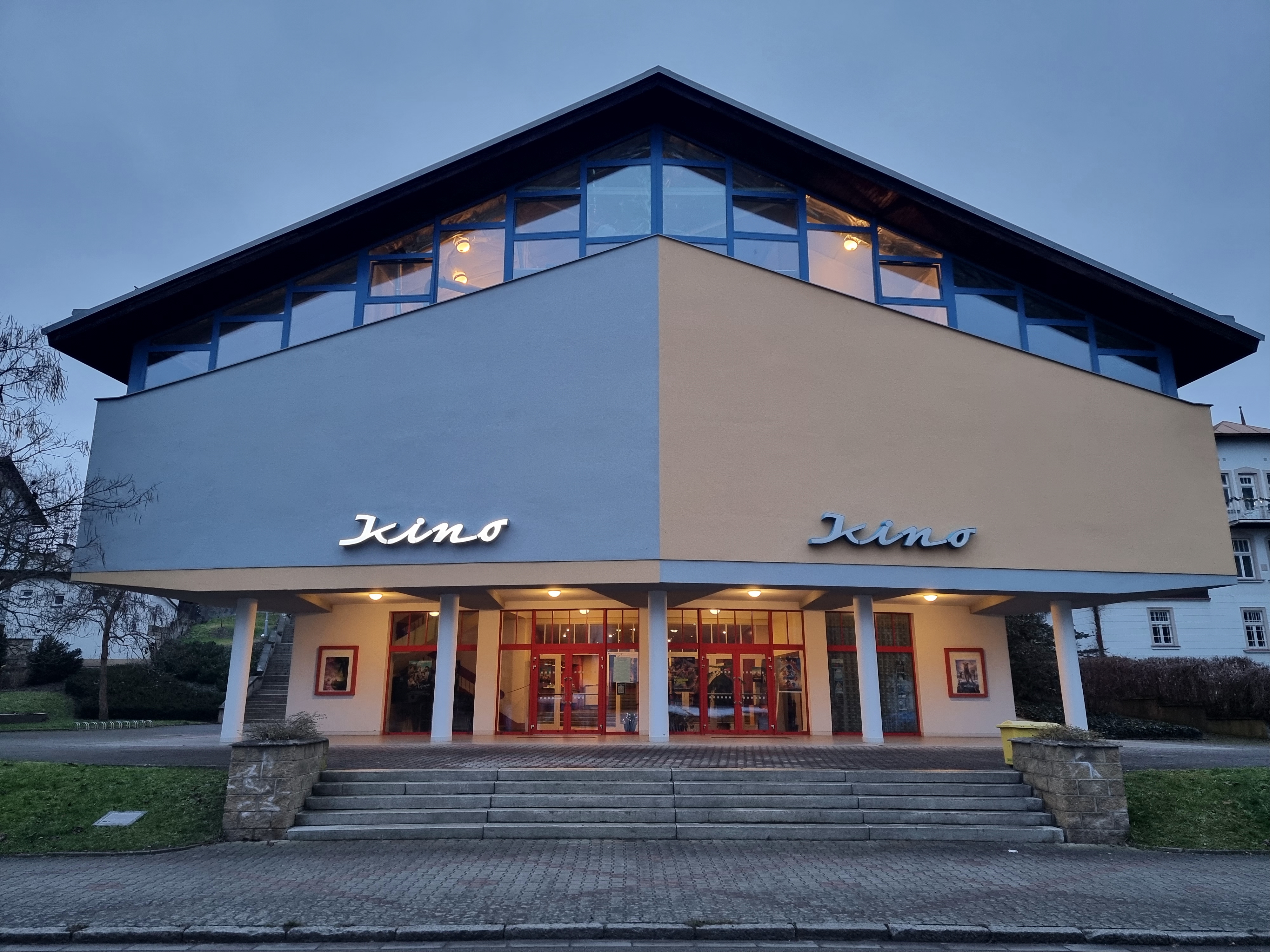 Kino Máj foto 3
