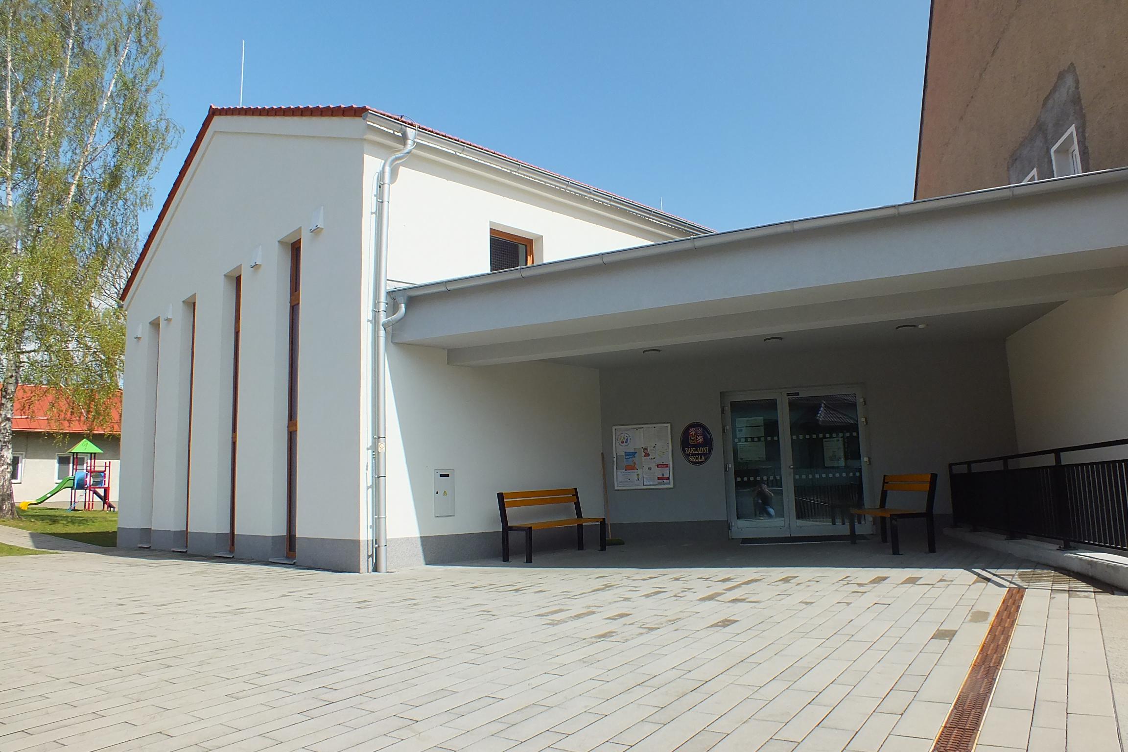 Základní škola a mateřská škola Hrádek u Sušice foto 6