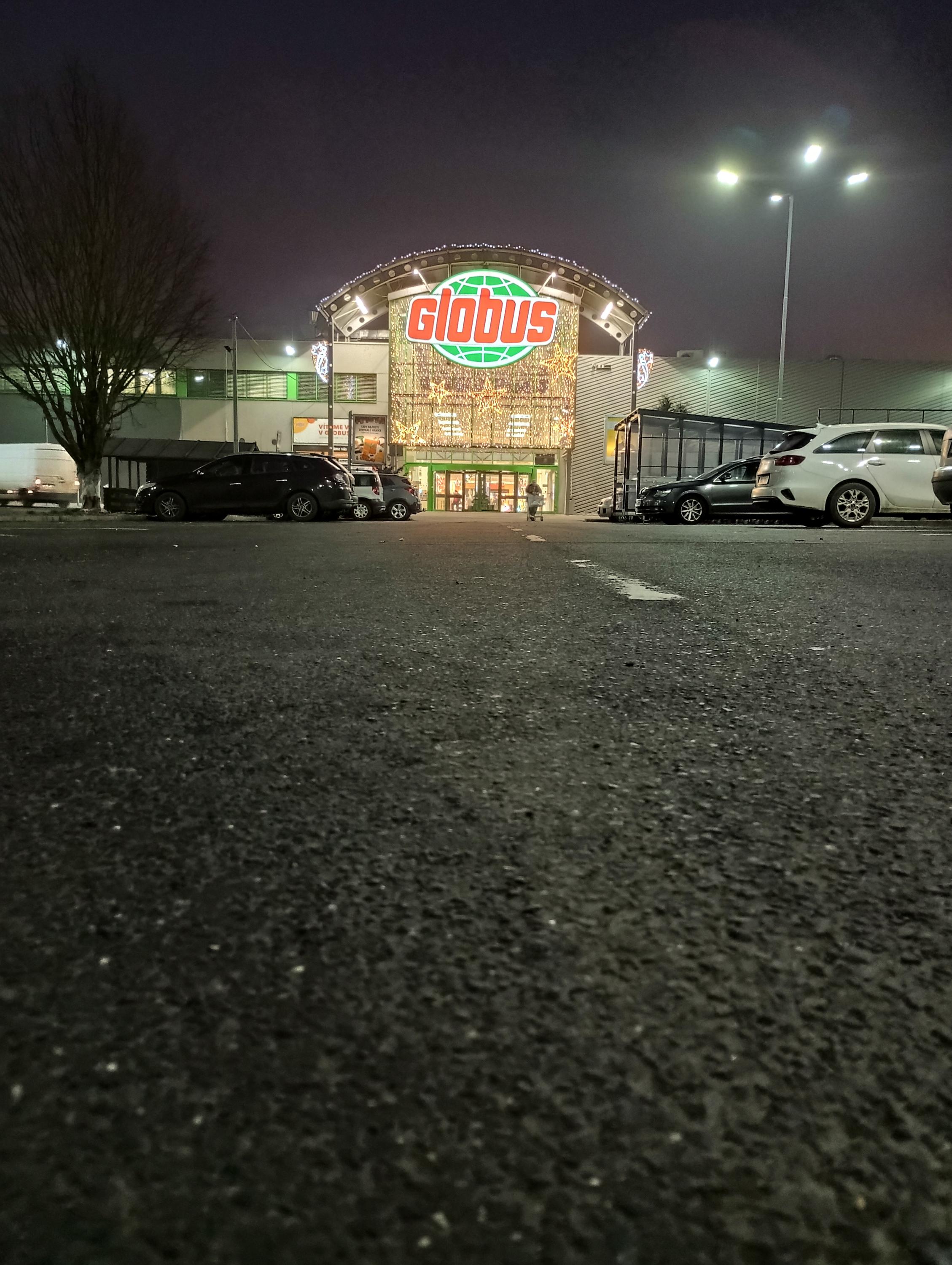 Globus Hypermarket foto 6