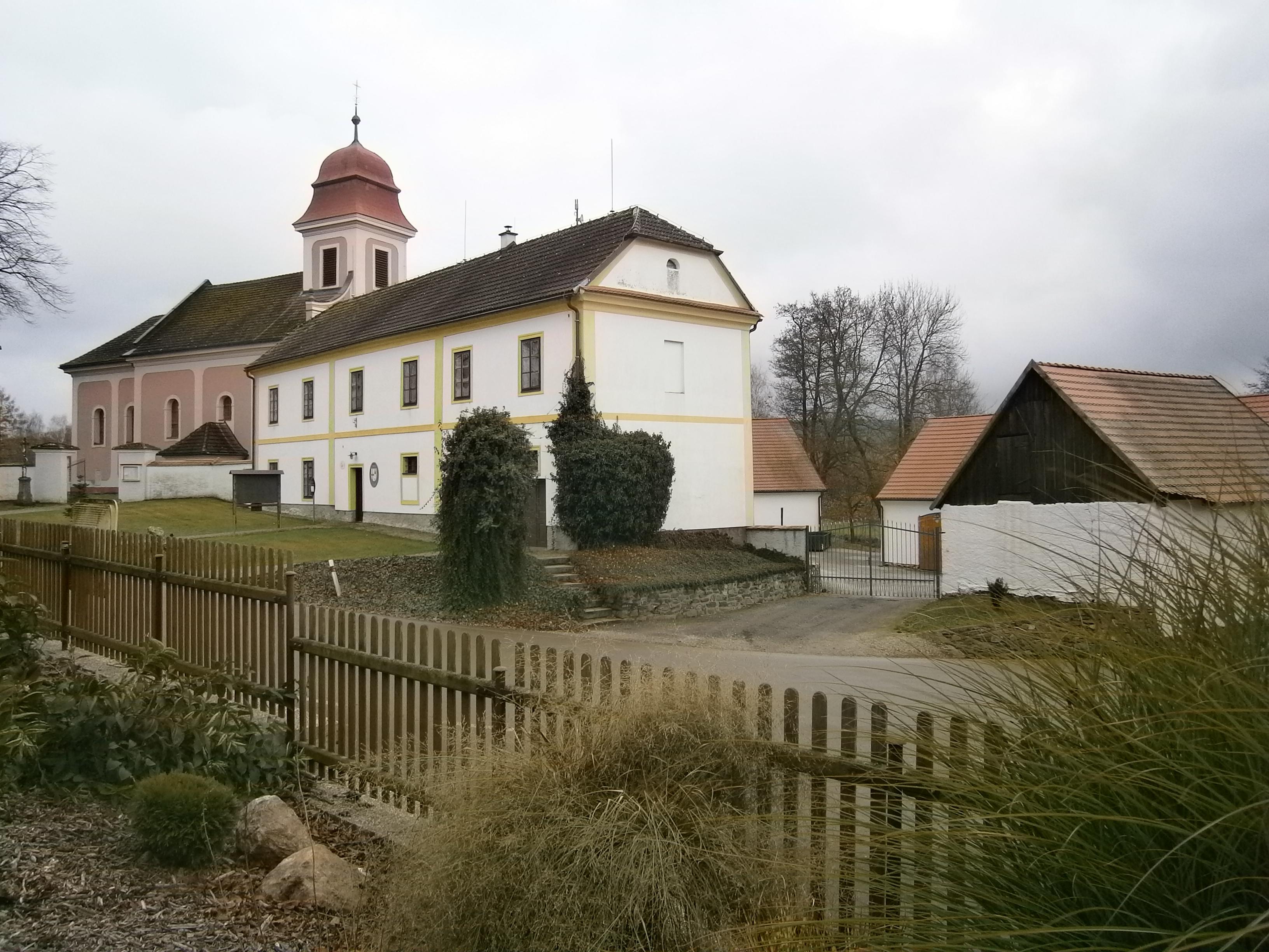 Věžná - obecní úřad foto 3