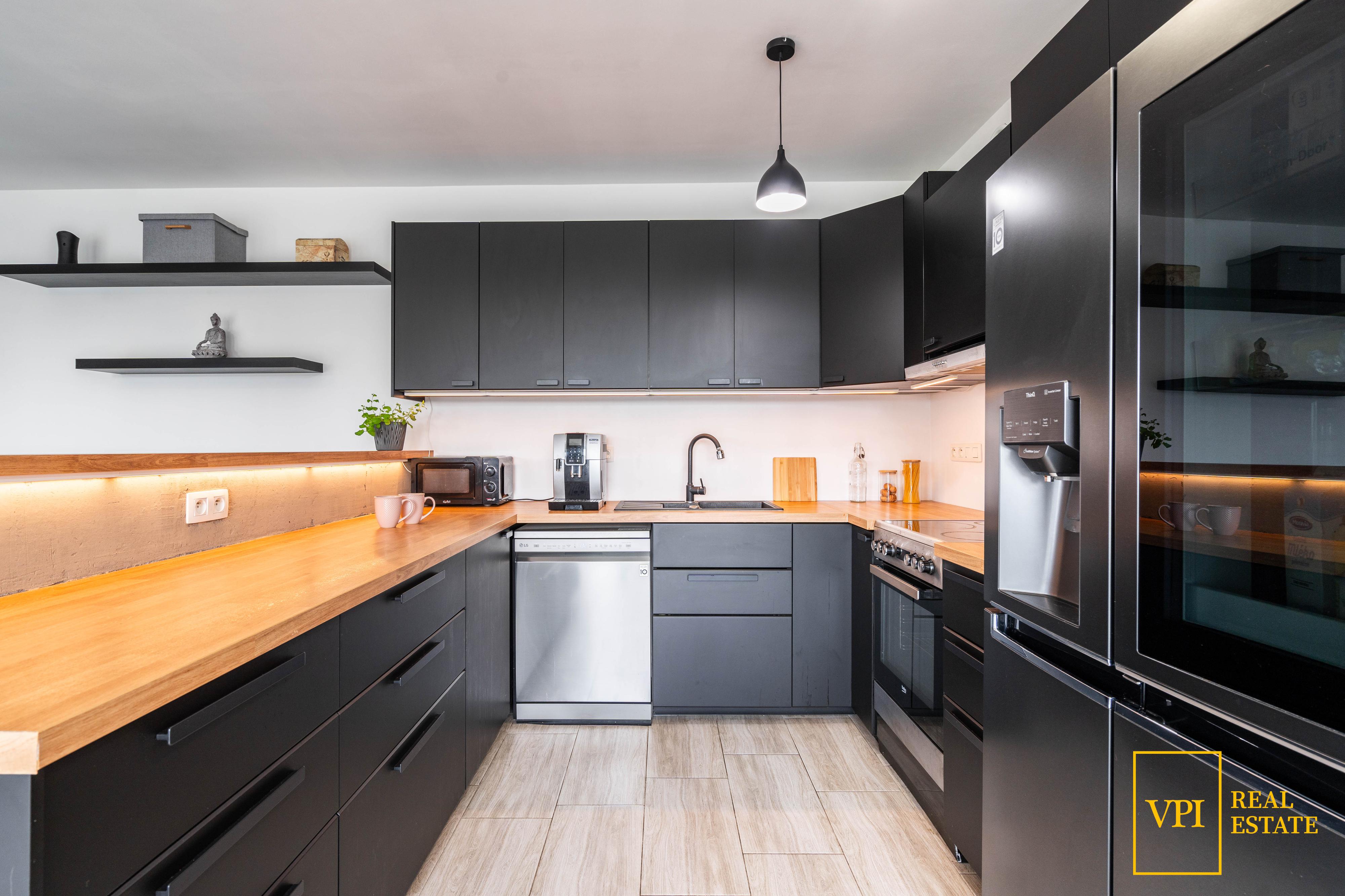 VPI REAL ESTATE foto 3