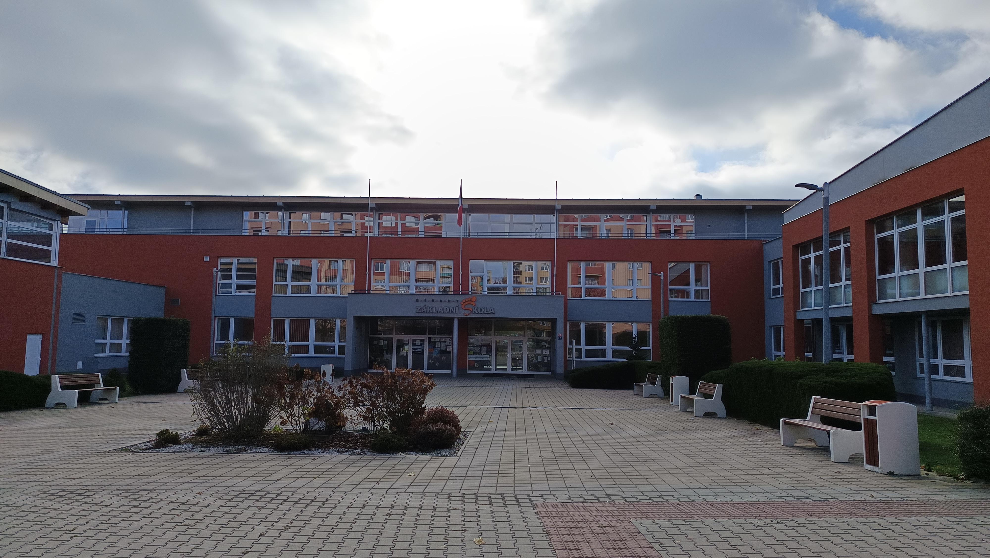 3. ZŠ u Říčanského lesa Říčany foto 2