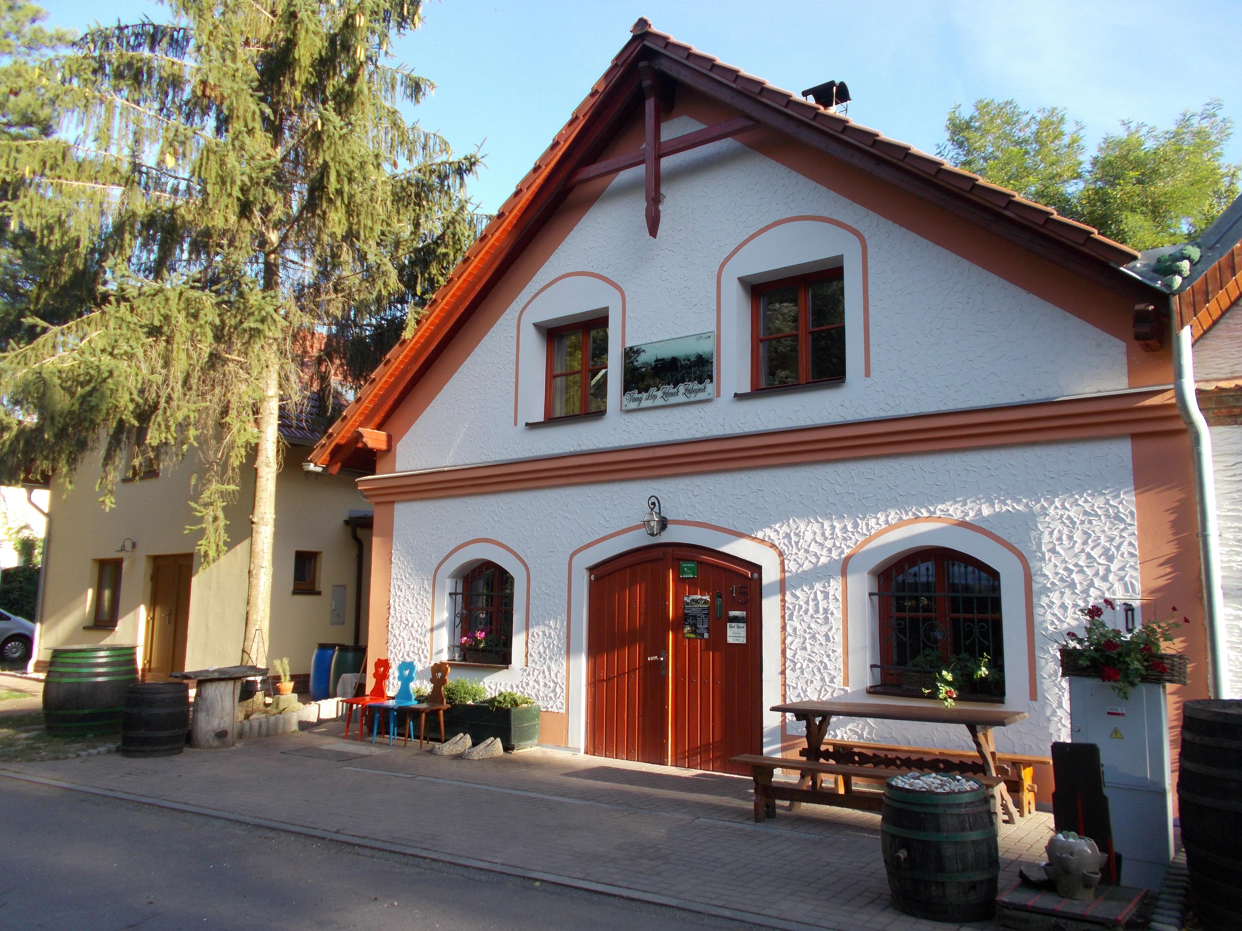 Vinný sklep Zdeněk Zábojník foto 2