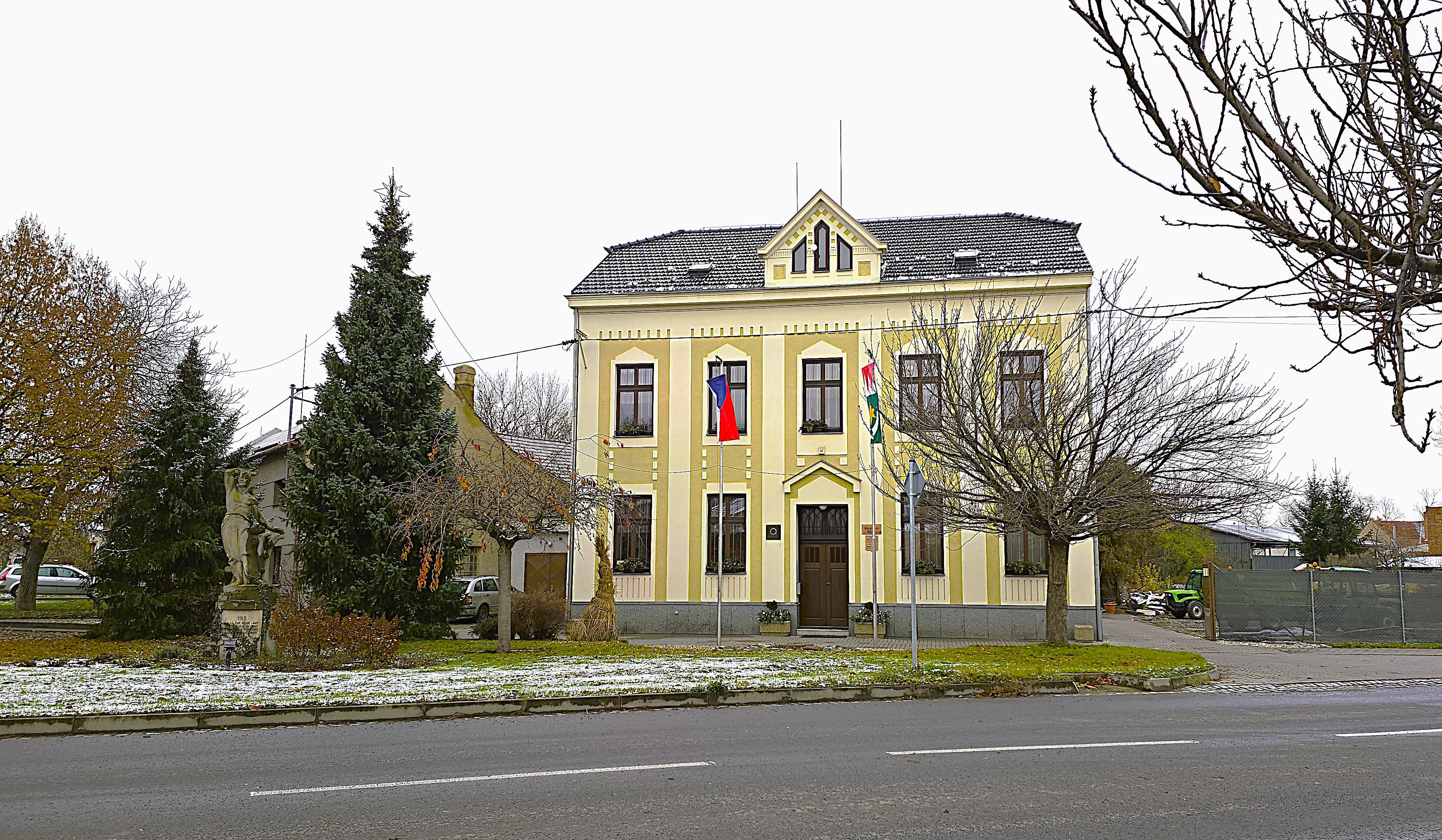 Smržice - obecní úřad foto 5