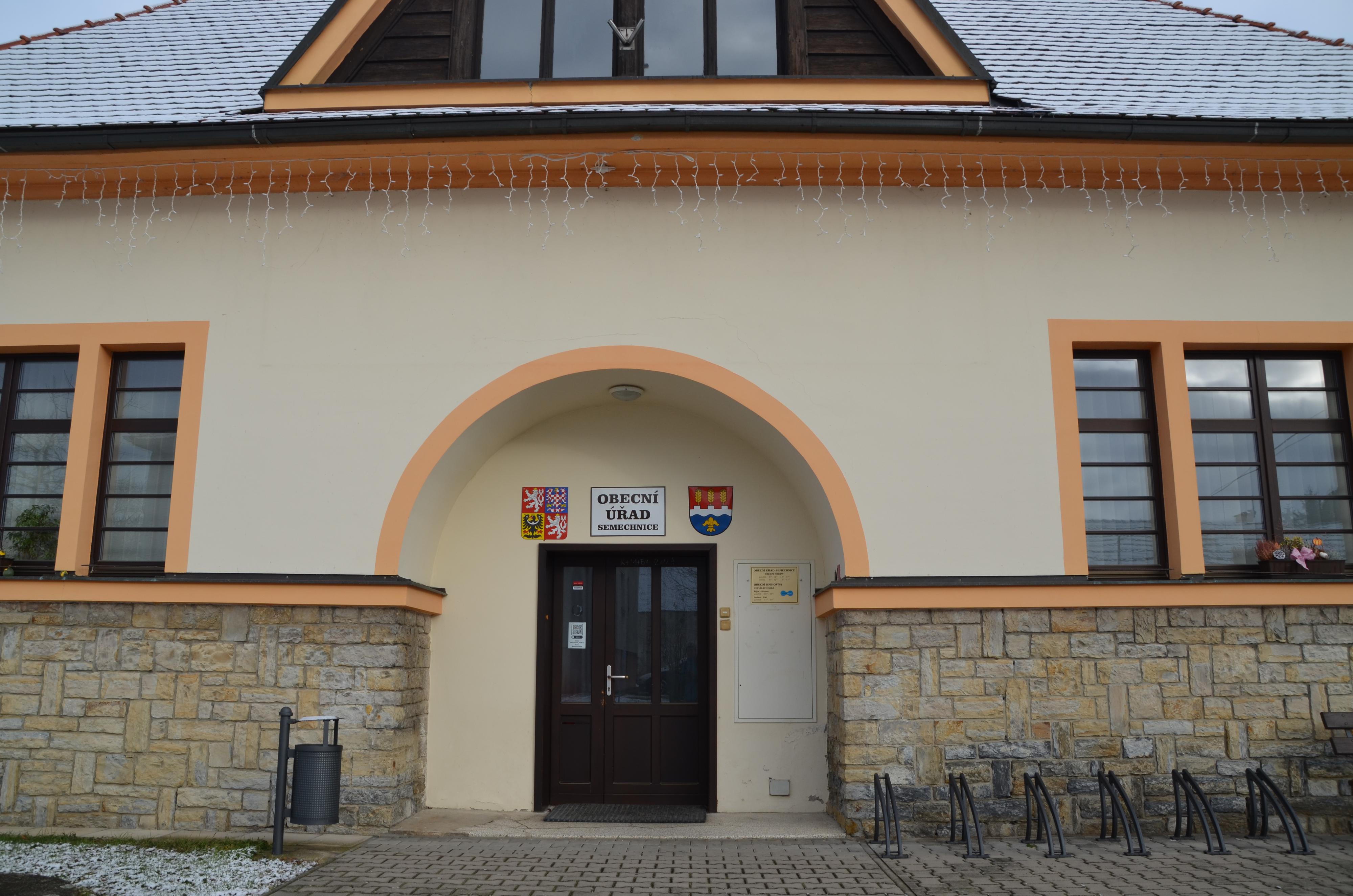 Semechnice - obecní úřad