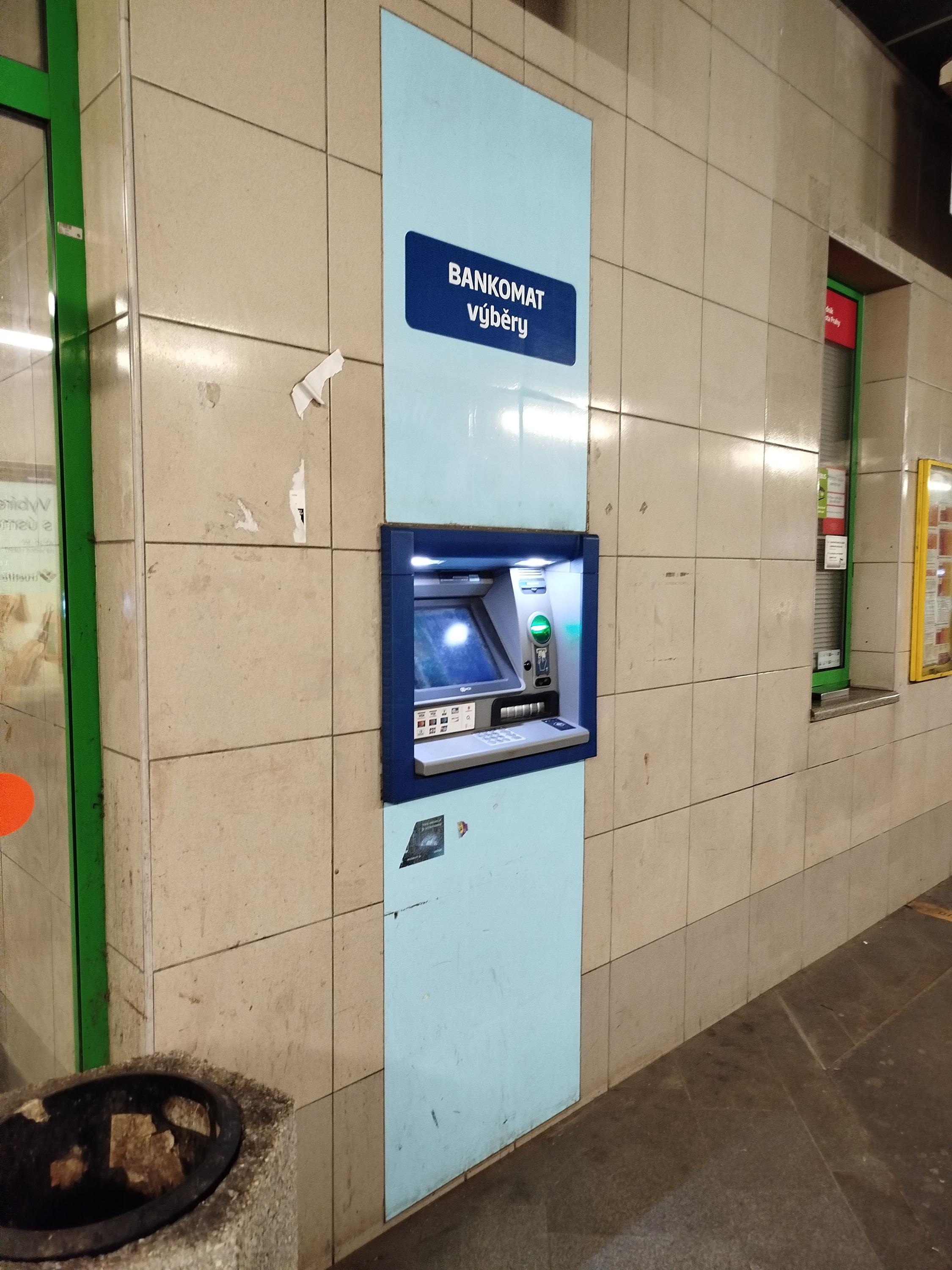 Bankomat České spořitelny foto 2