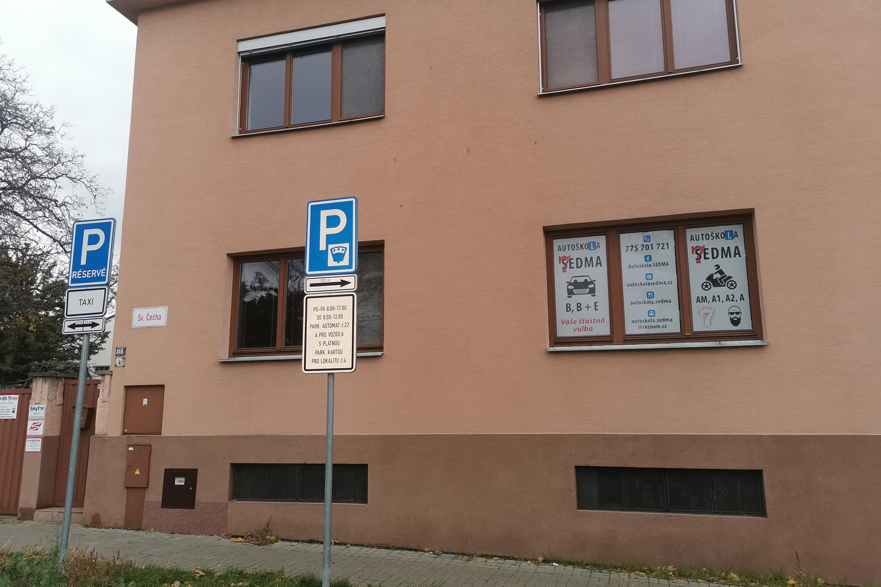 VÝCVIK K ZÍSKÁNÍ ŘIDIČSKÉHO OPRÁVNĚNÍ SKUPIN A,B