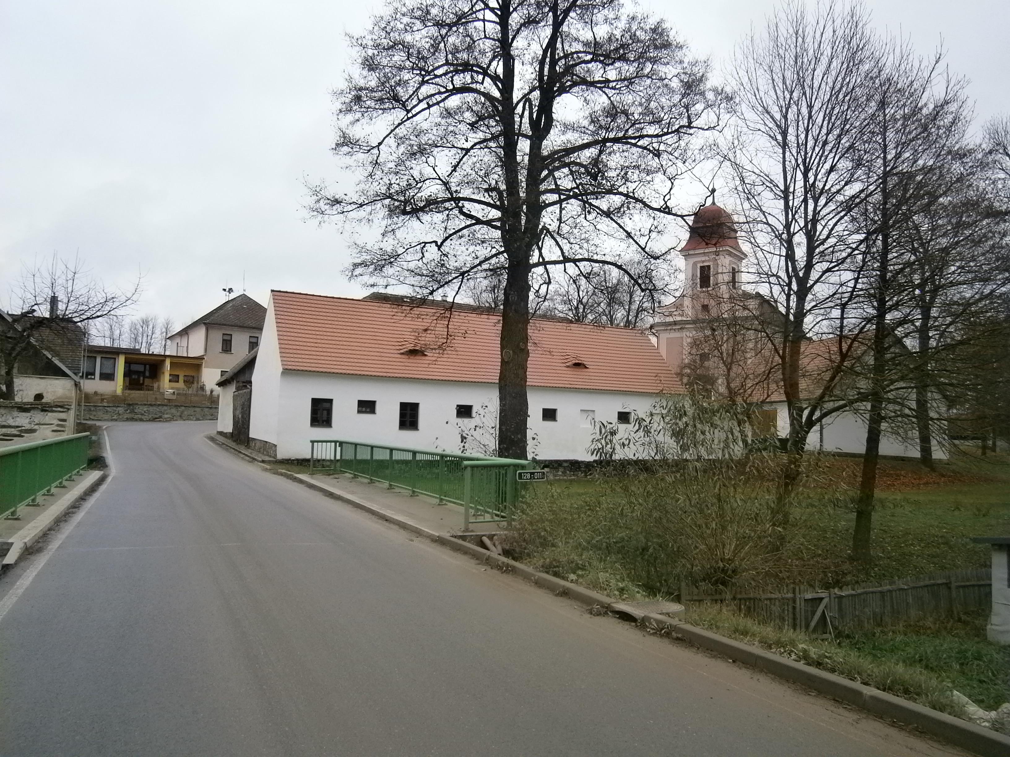 Věžná - obecní úřad foto 2
