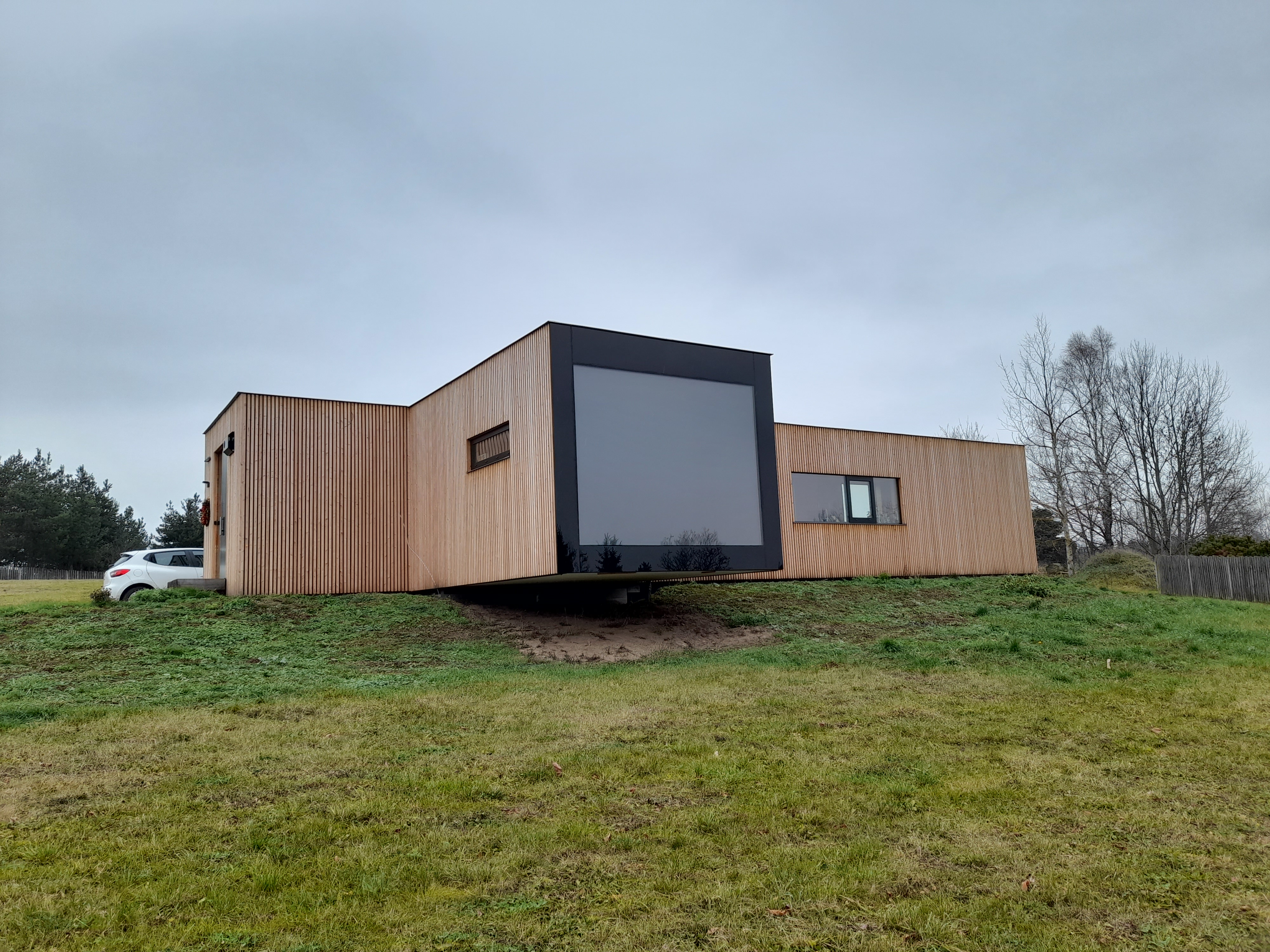 Úsporné bydlení s.r.o. - výrobní hala foto 4