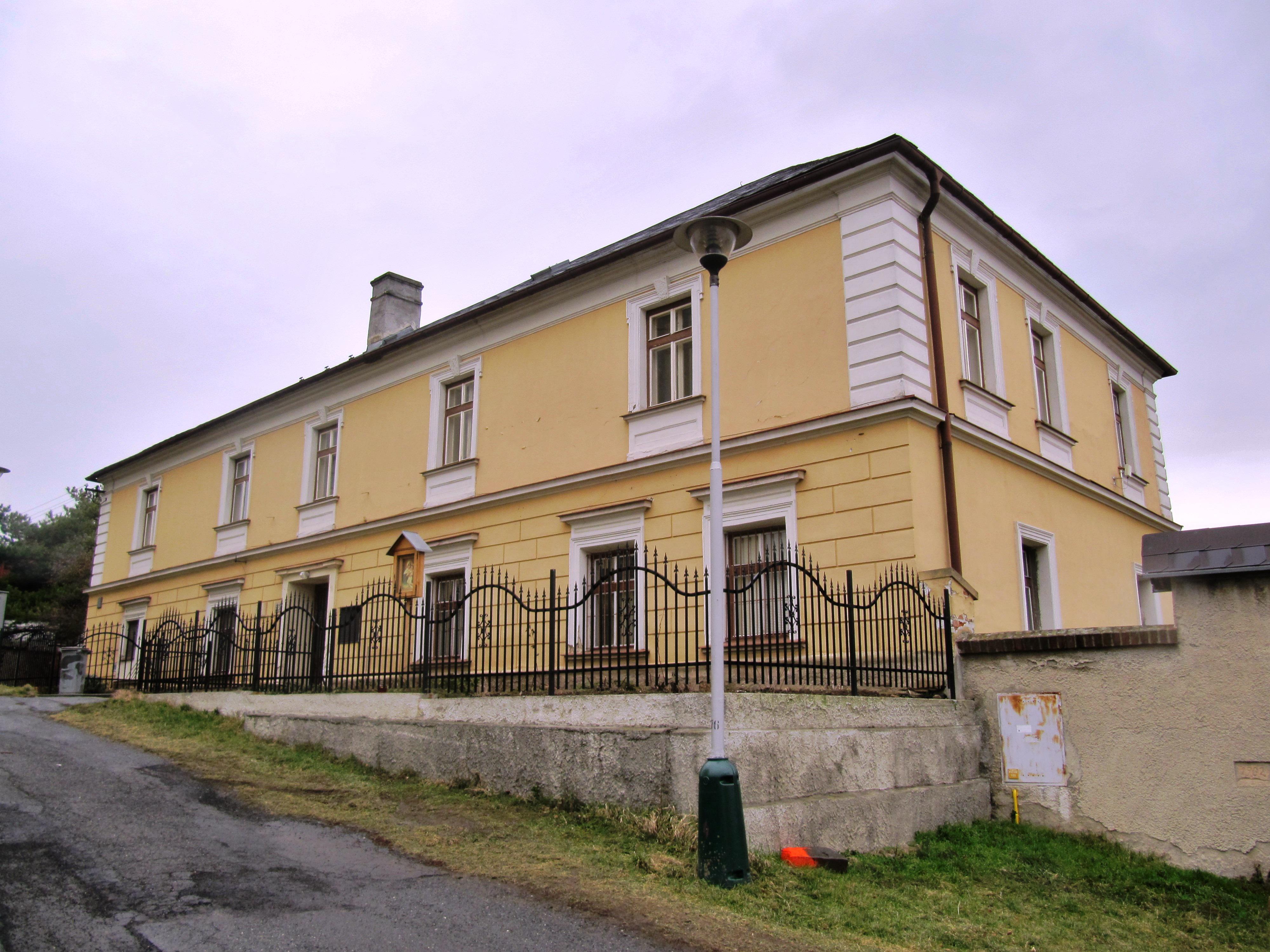 Římskokatolická farnost Velký Týnec