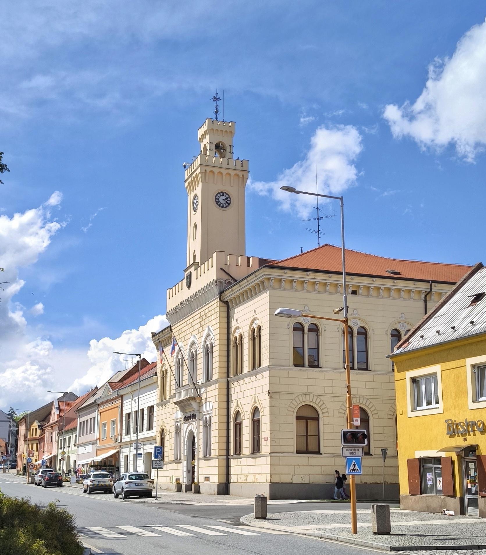 Postoloprty - městský úřad foto 6