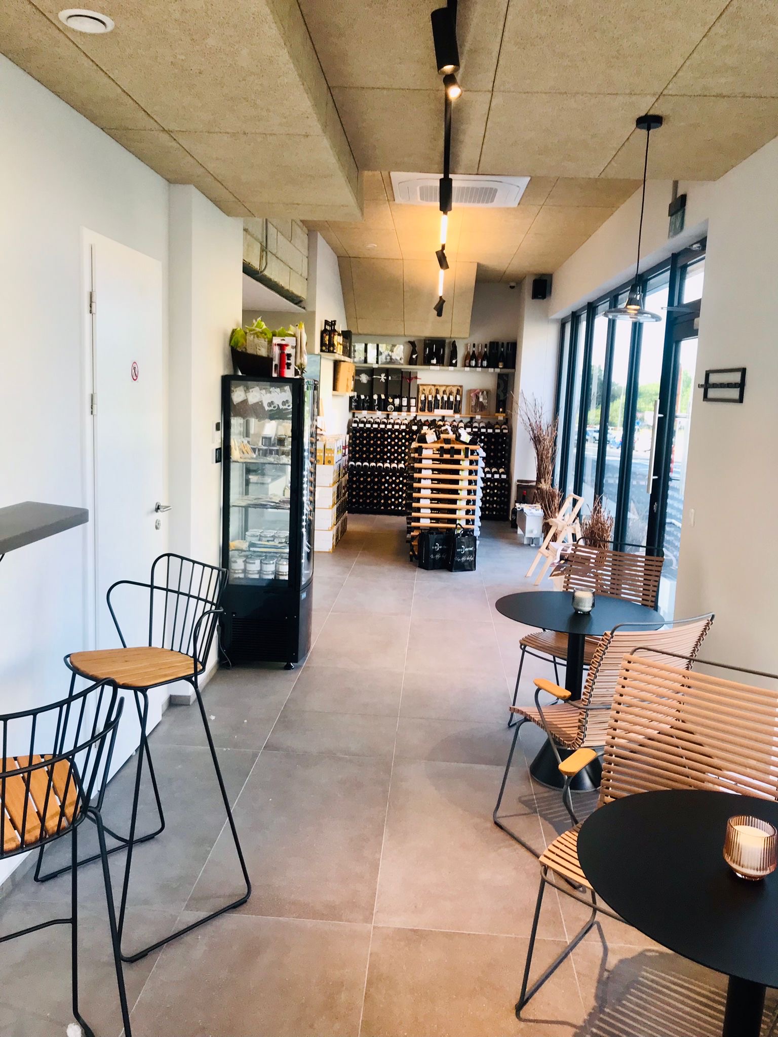 Vinotéka VÍNO HRUŠKA foto 3