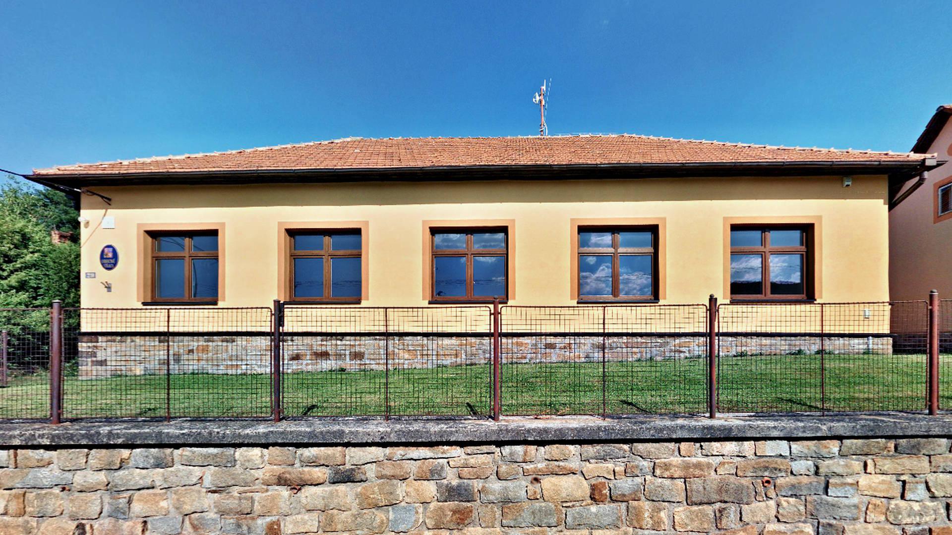 Jankov - obecní úřad foto 2