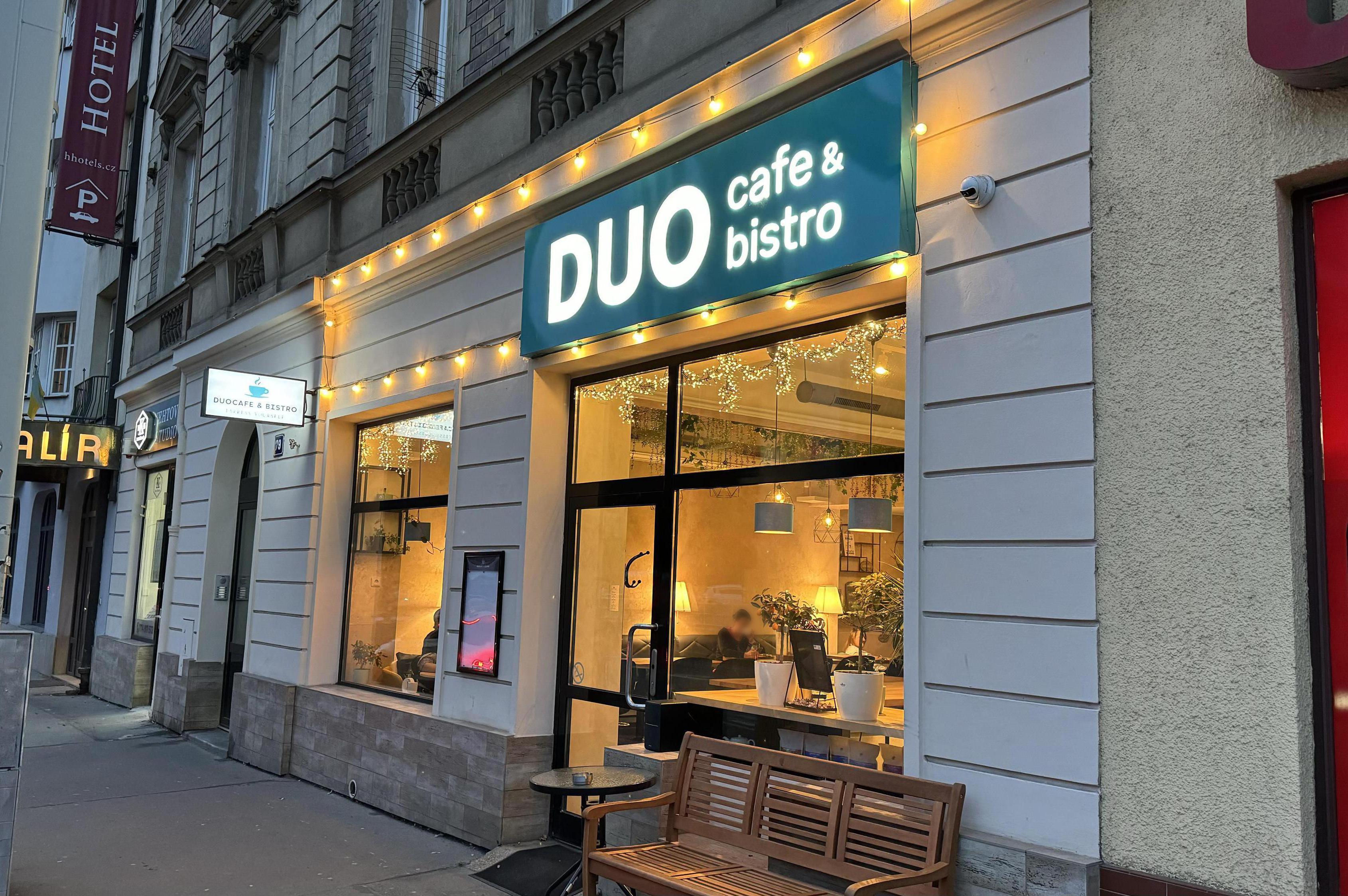 DUO cafe & bistro
