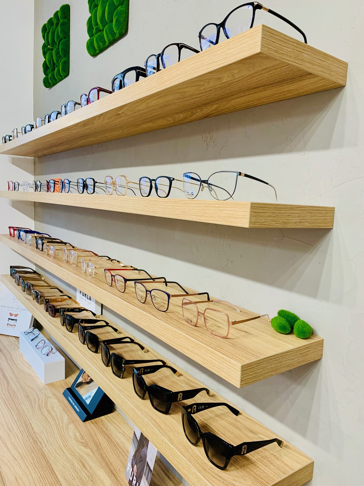 EyeCare Optic foto 2