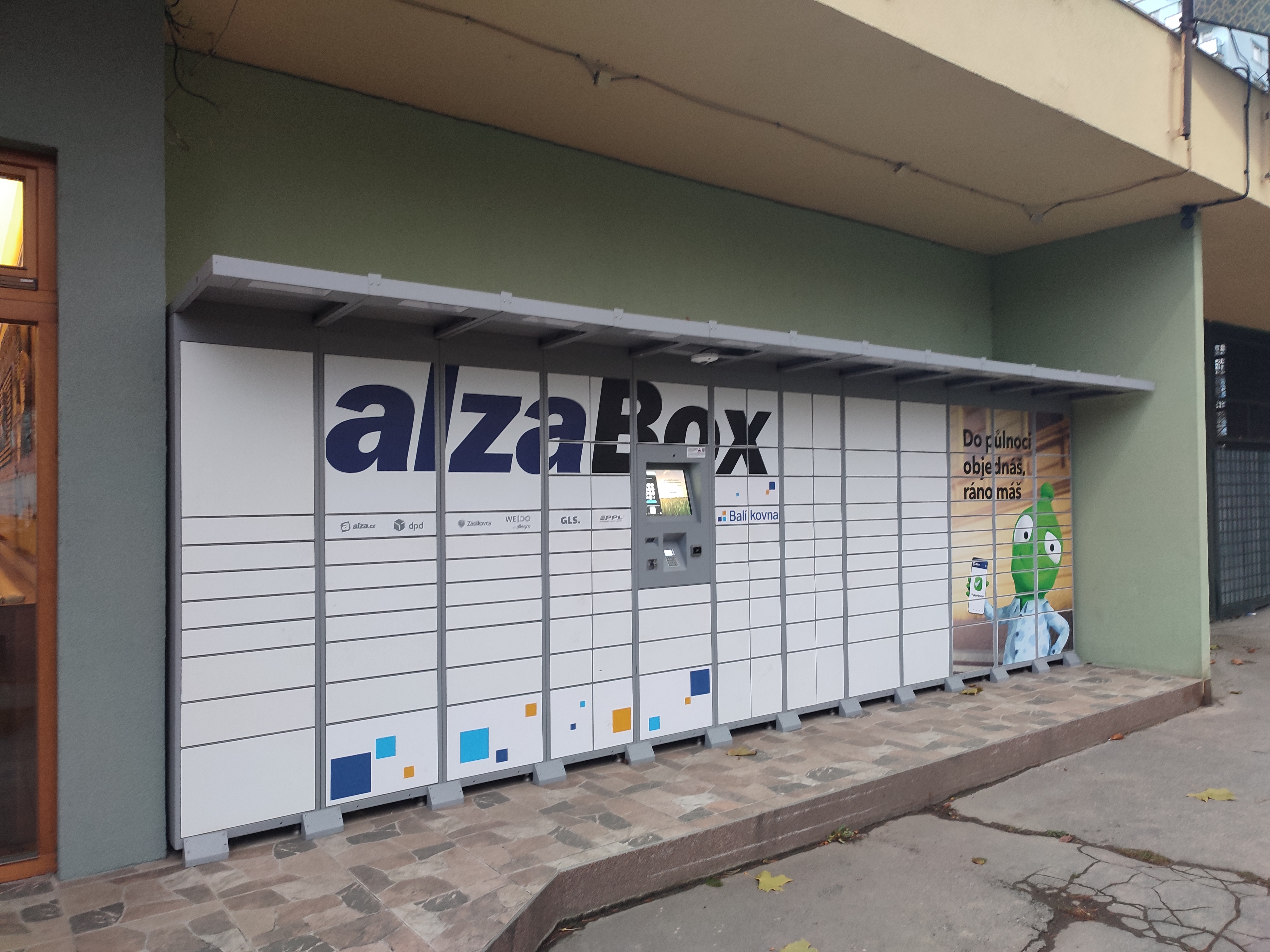 AlzaBox