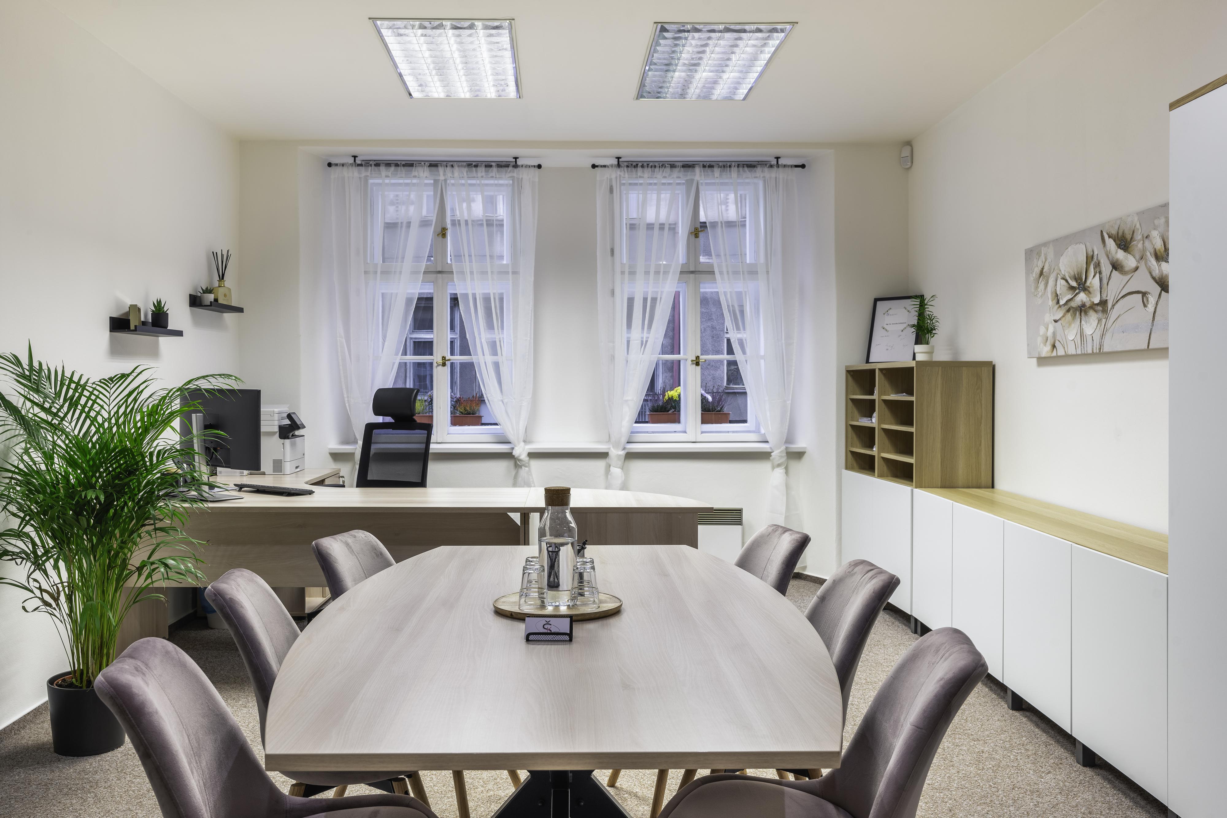 JUDr. Kateřina Šleglová, notář foto 2