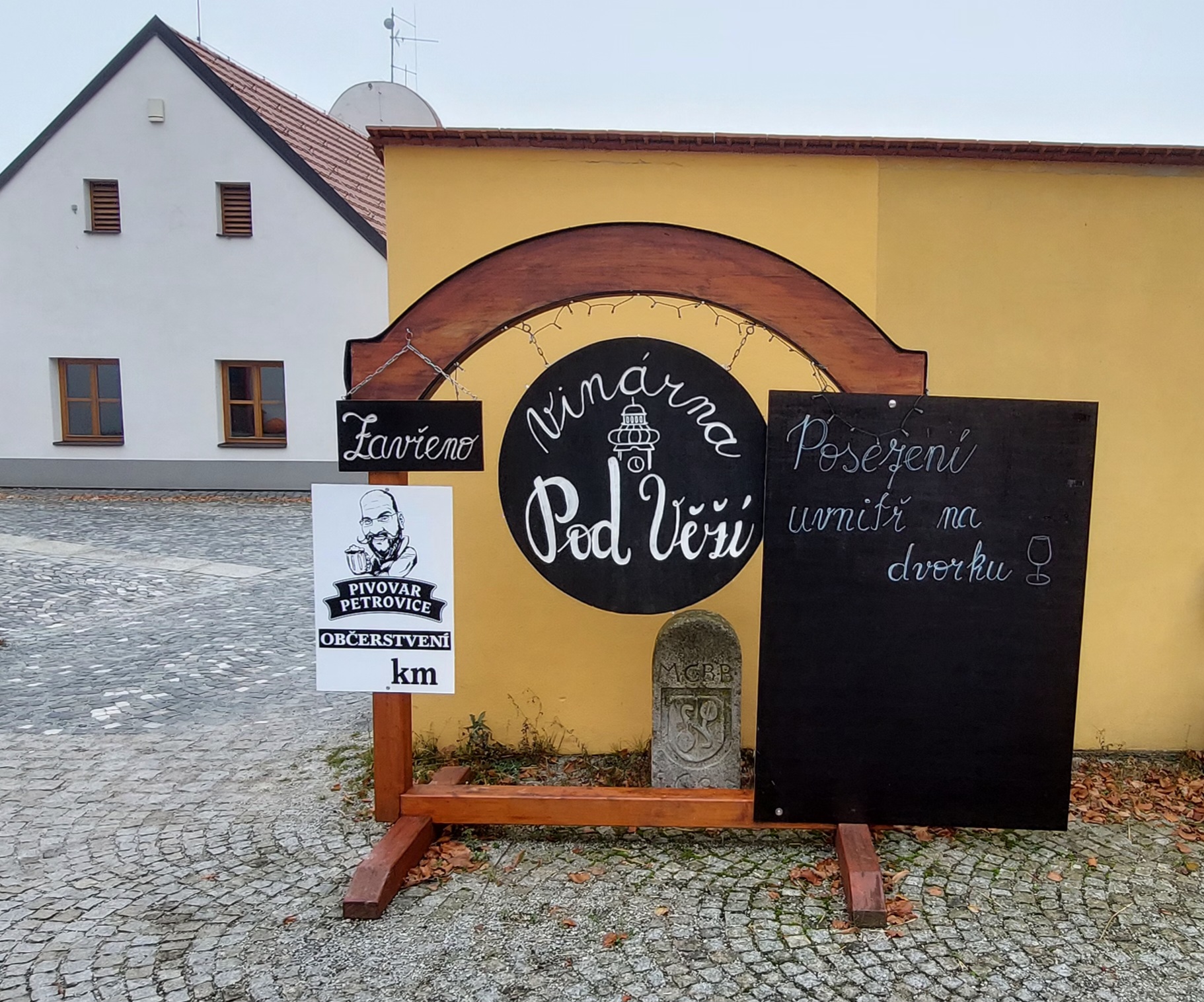 Vinárna Pod Věží foto 2