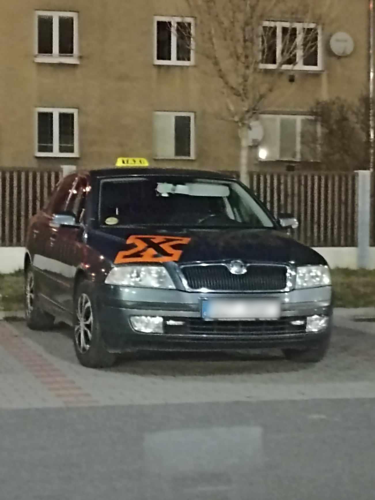 X -Taxi foto 4