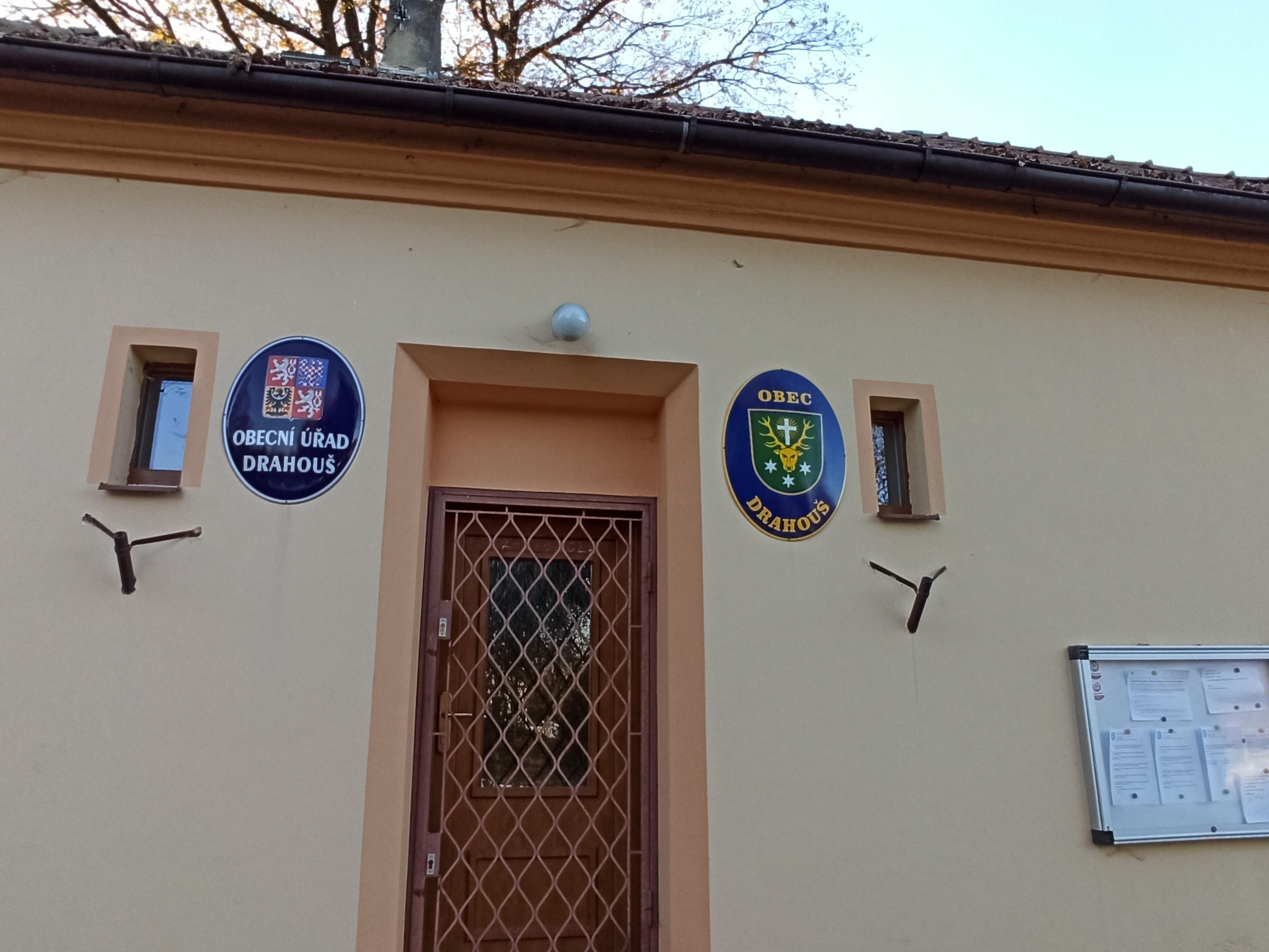 Drahouš - obecní úřad foto 2