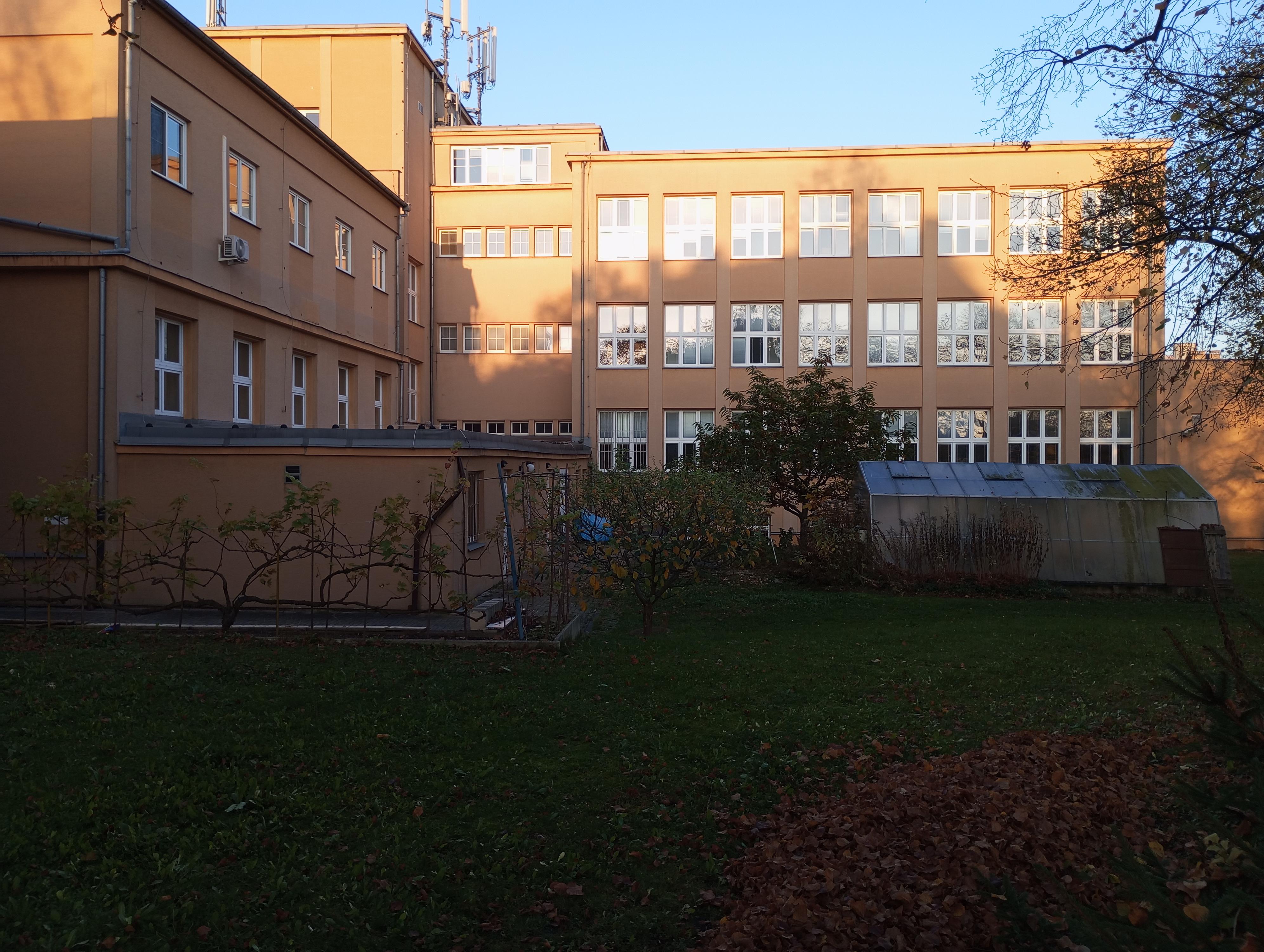 Vyšší odborná škola zdravotnická a Střední škola zdravotnická, Ústí nad Labem, Palachova 35 foto 2