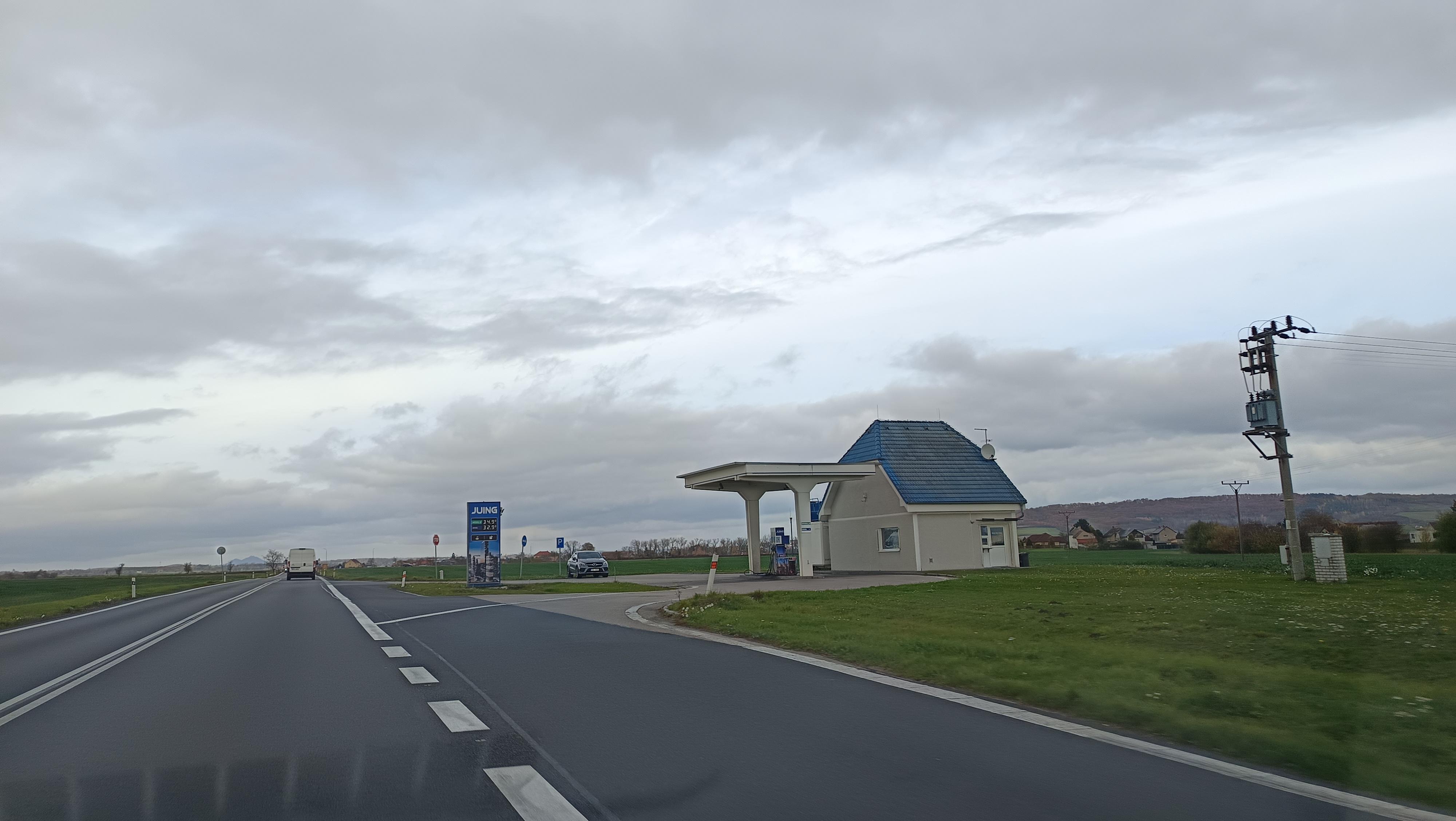 Čerpací stanice JUING foto 2
