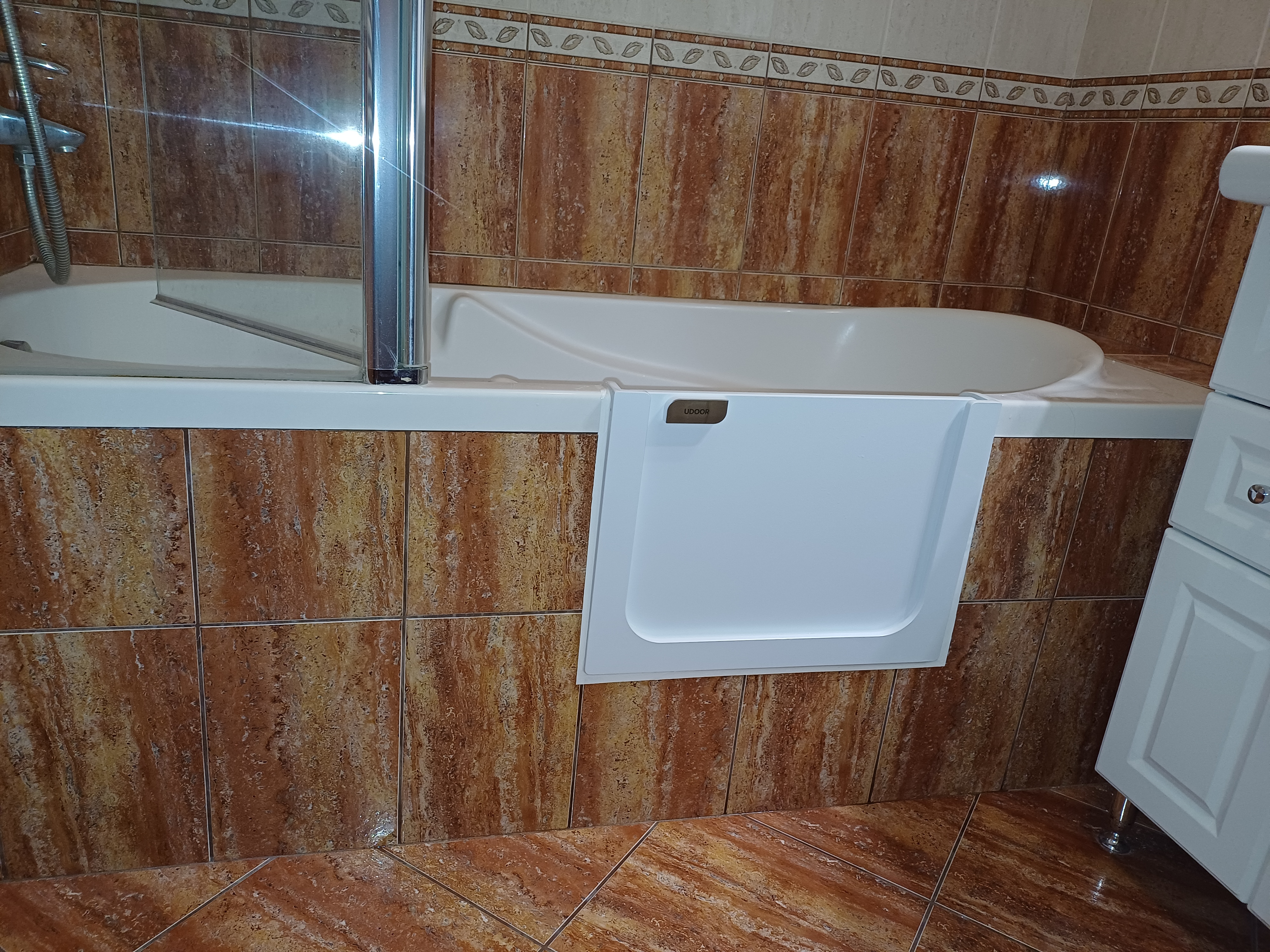 UDOOR - Dvířka do vany