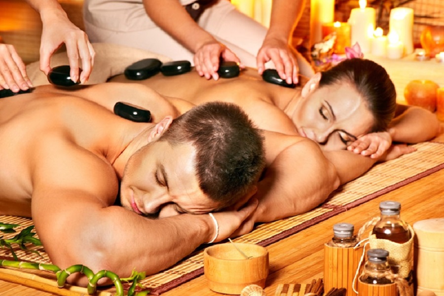 Erotická masáž pro páry