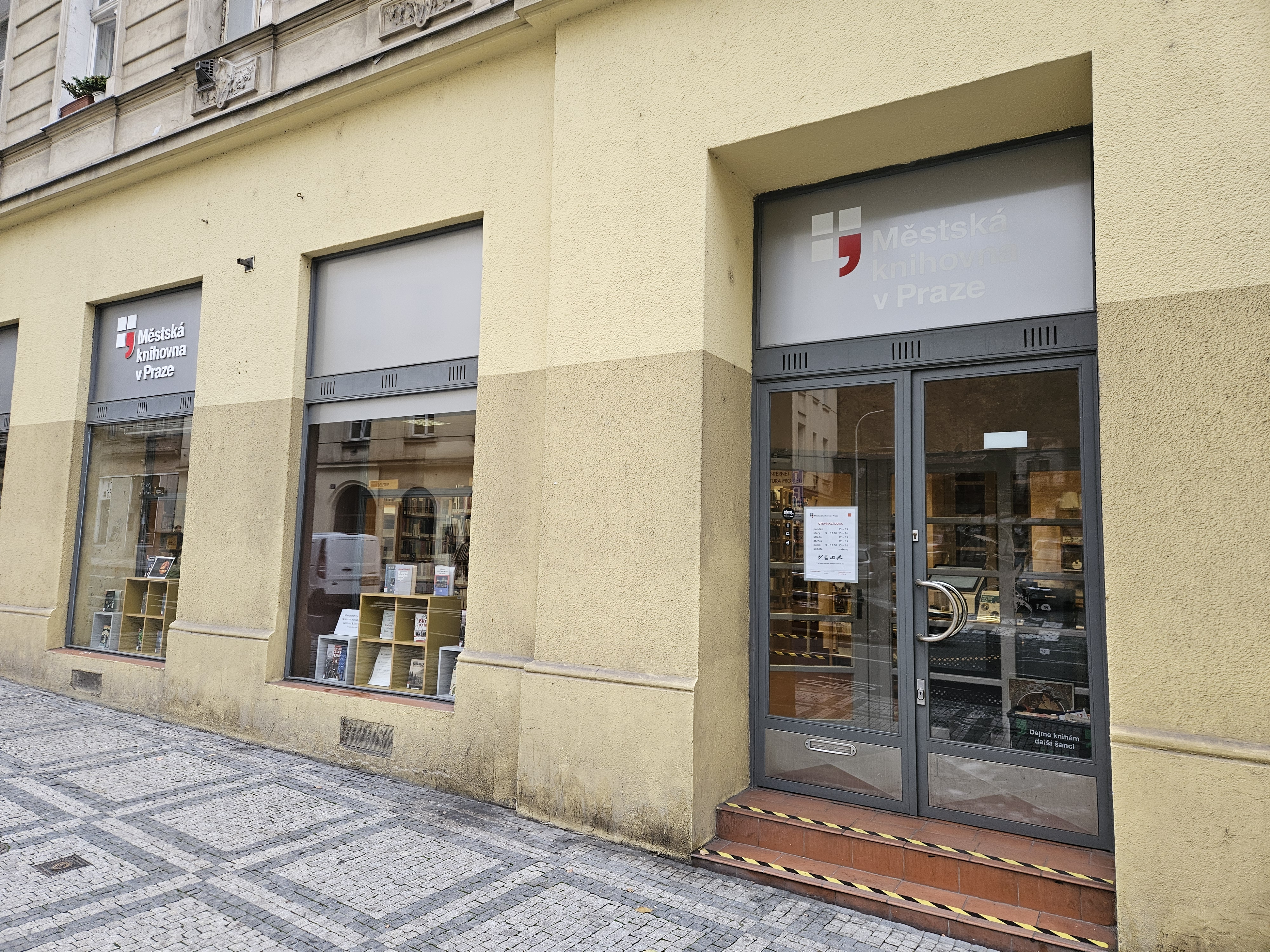 Městská knihovna v Praze - Žižkov foto 4
