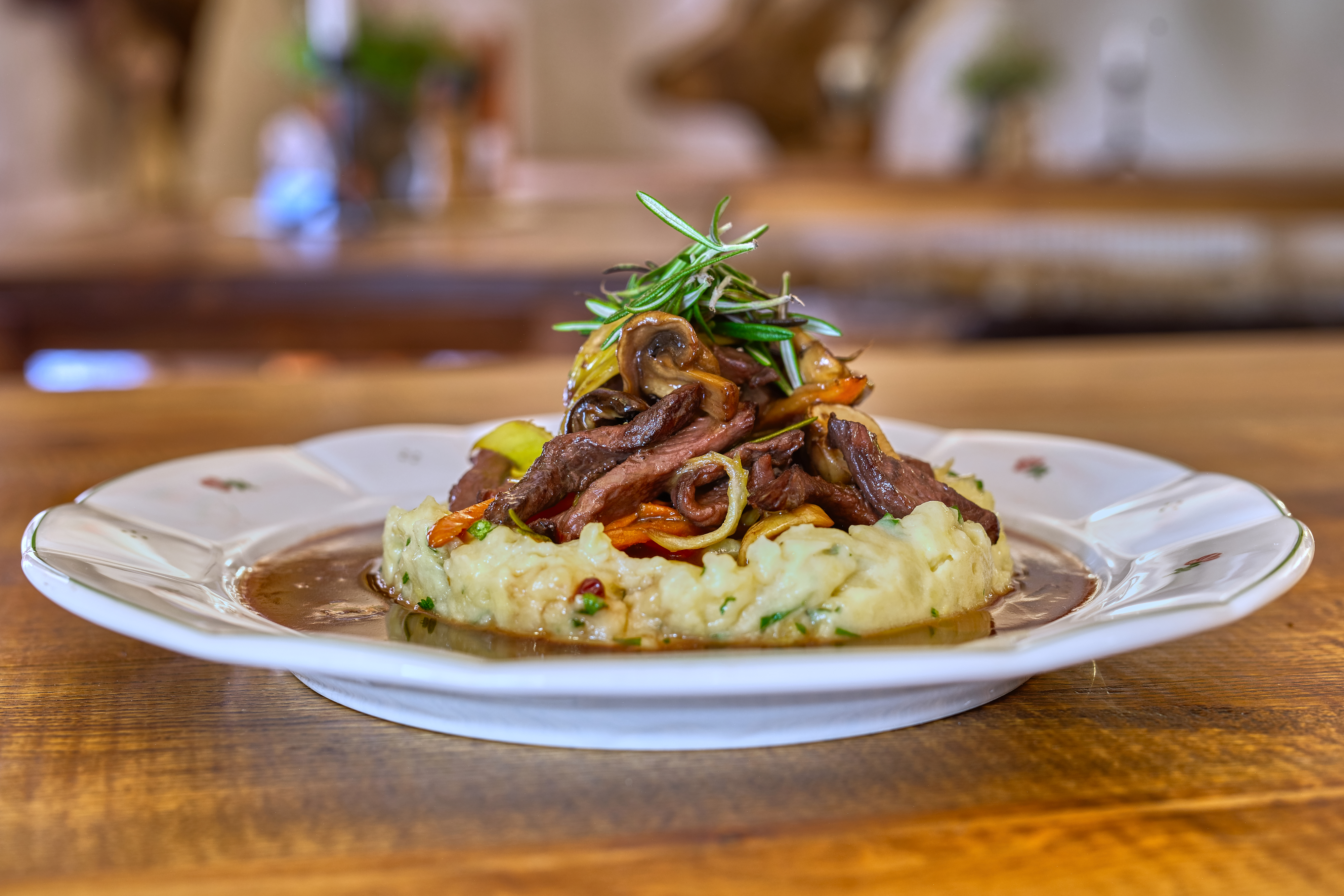 Středověká hodovna na hradě Vildštejn foto 4