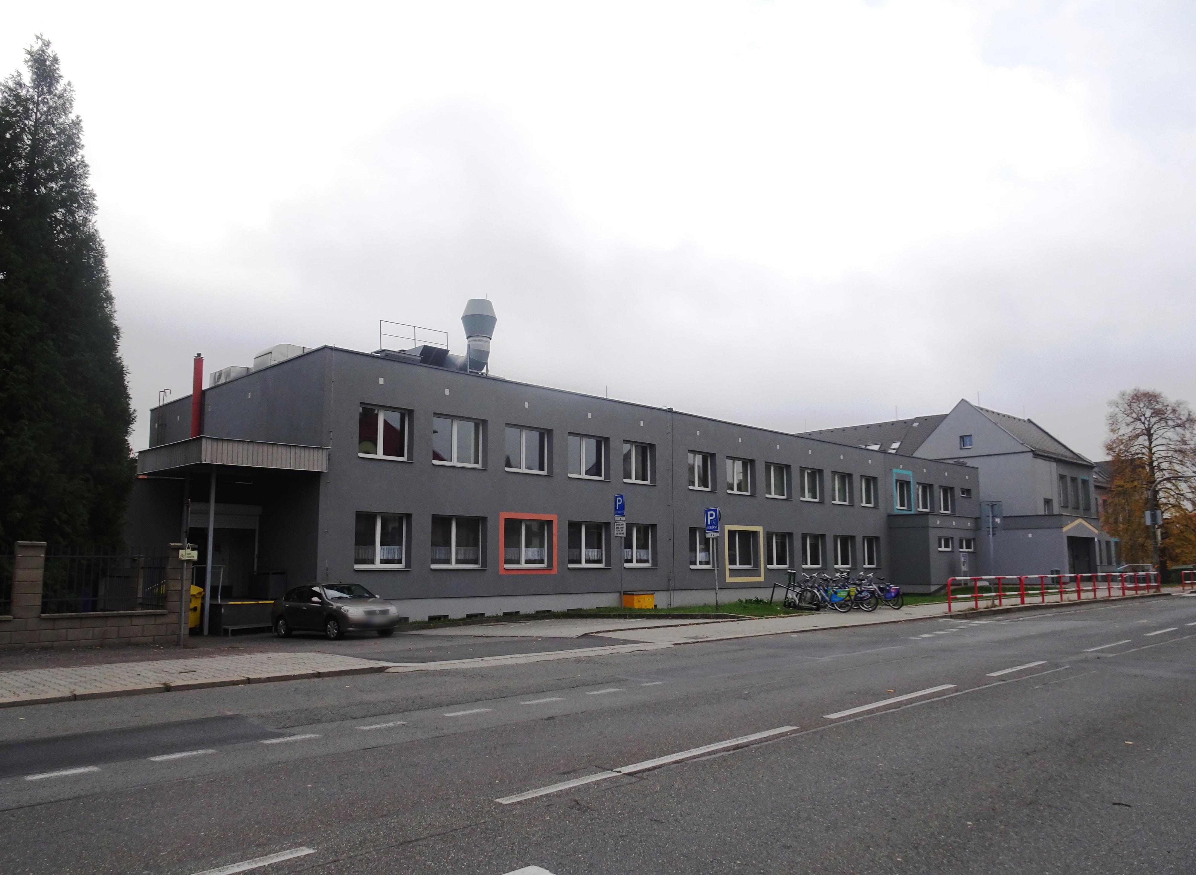 ZŠ Ostrava-Svinov, Bílovecká