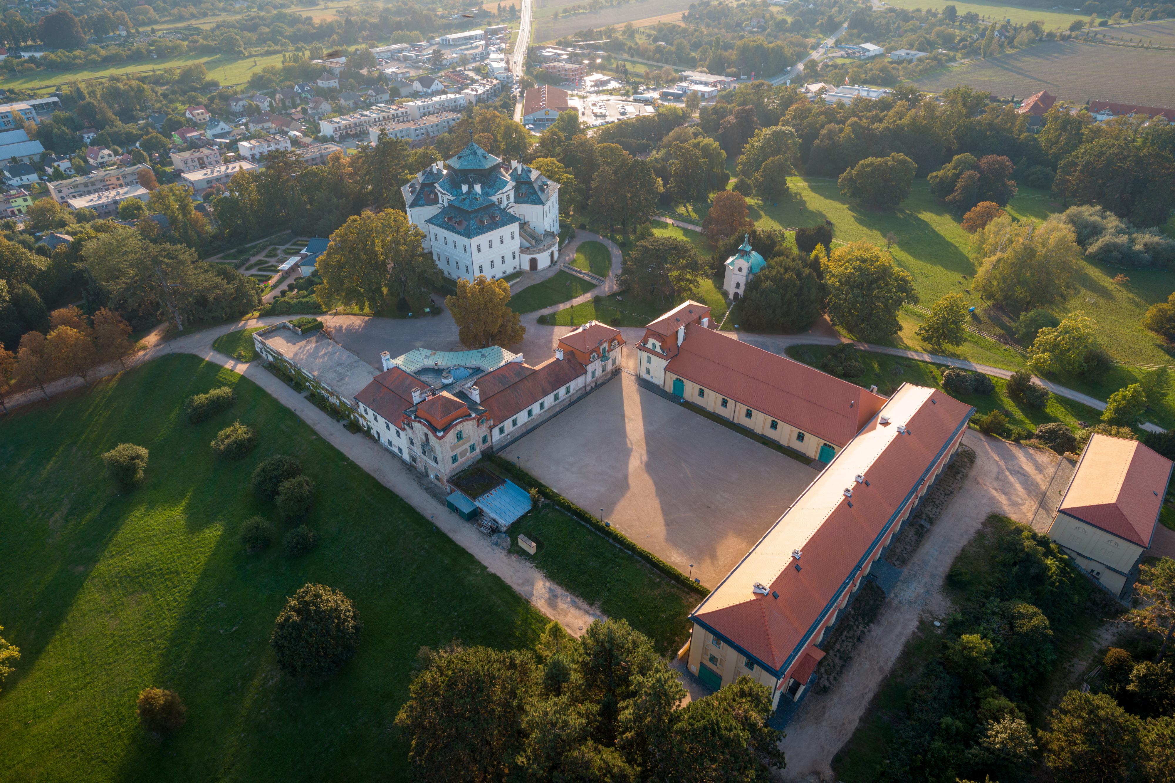 Jízdárna Kinských foto 6