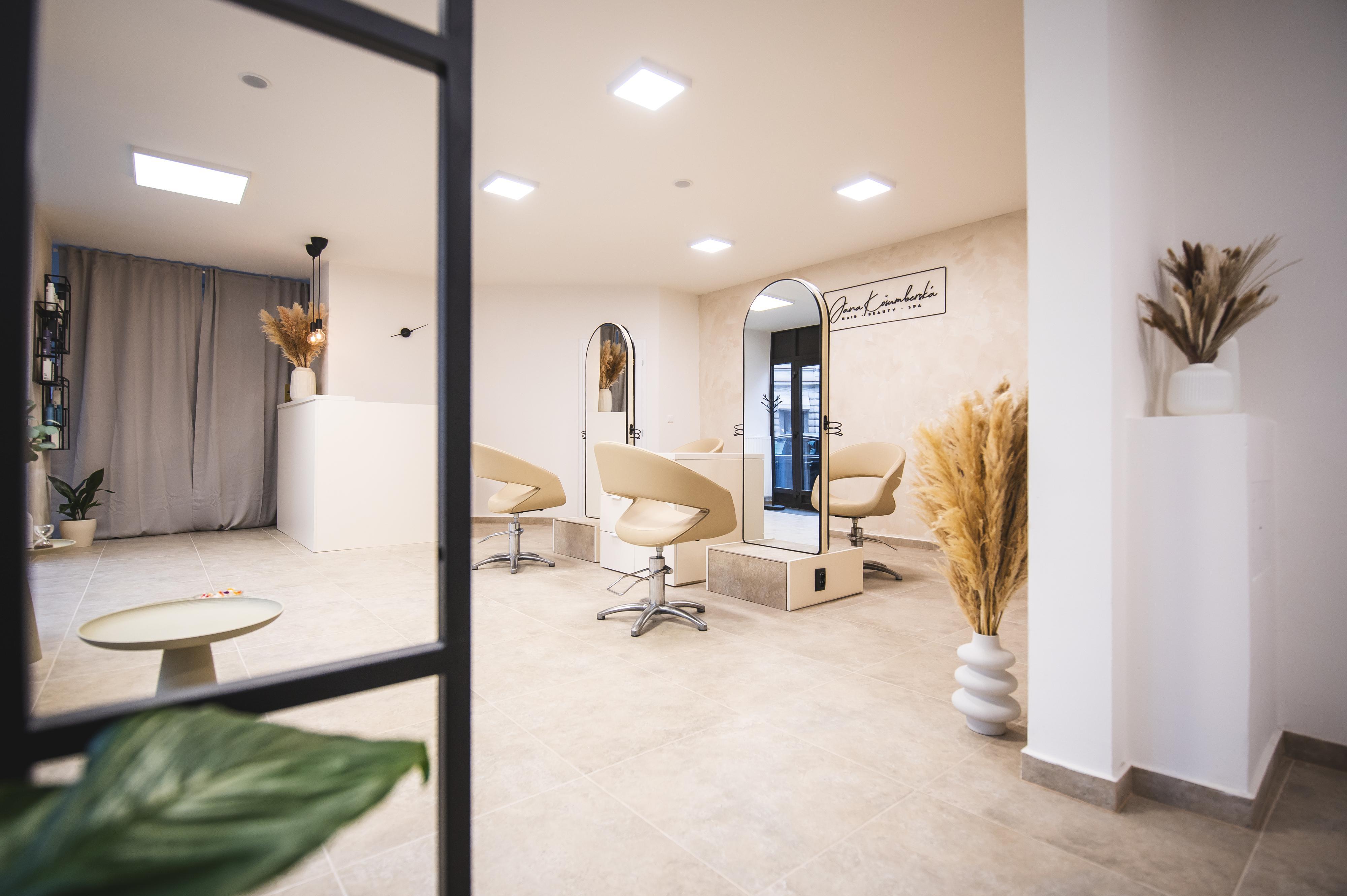 Jana Košumberská - HAIR STUDIO