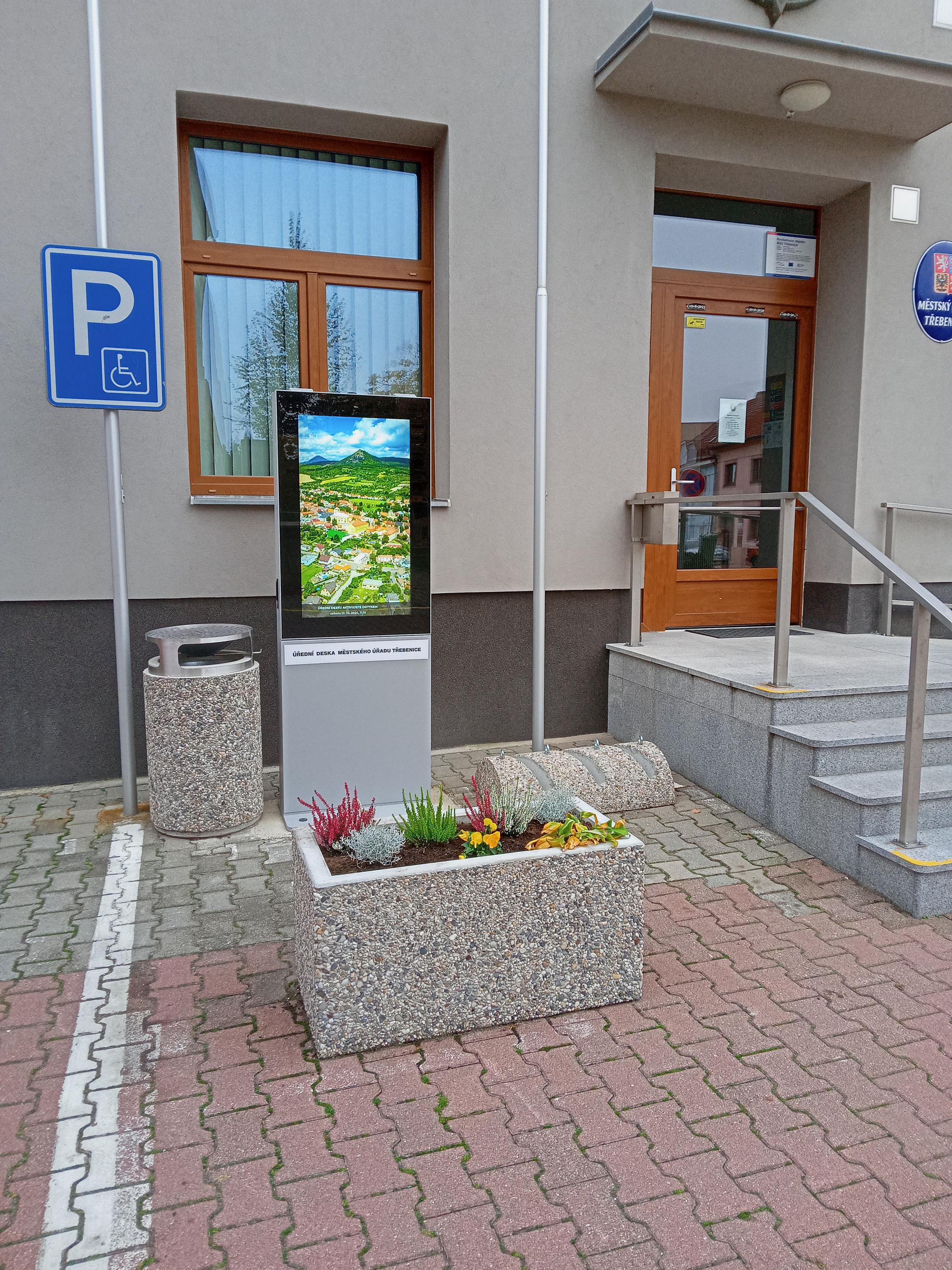 Třebenice - městský úřad foto 5