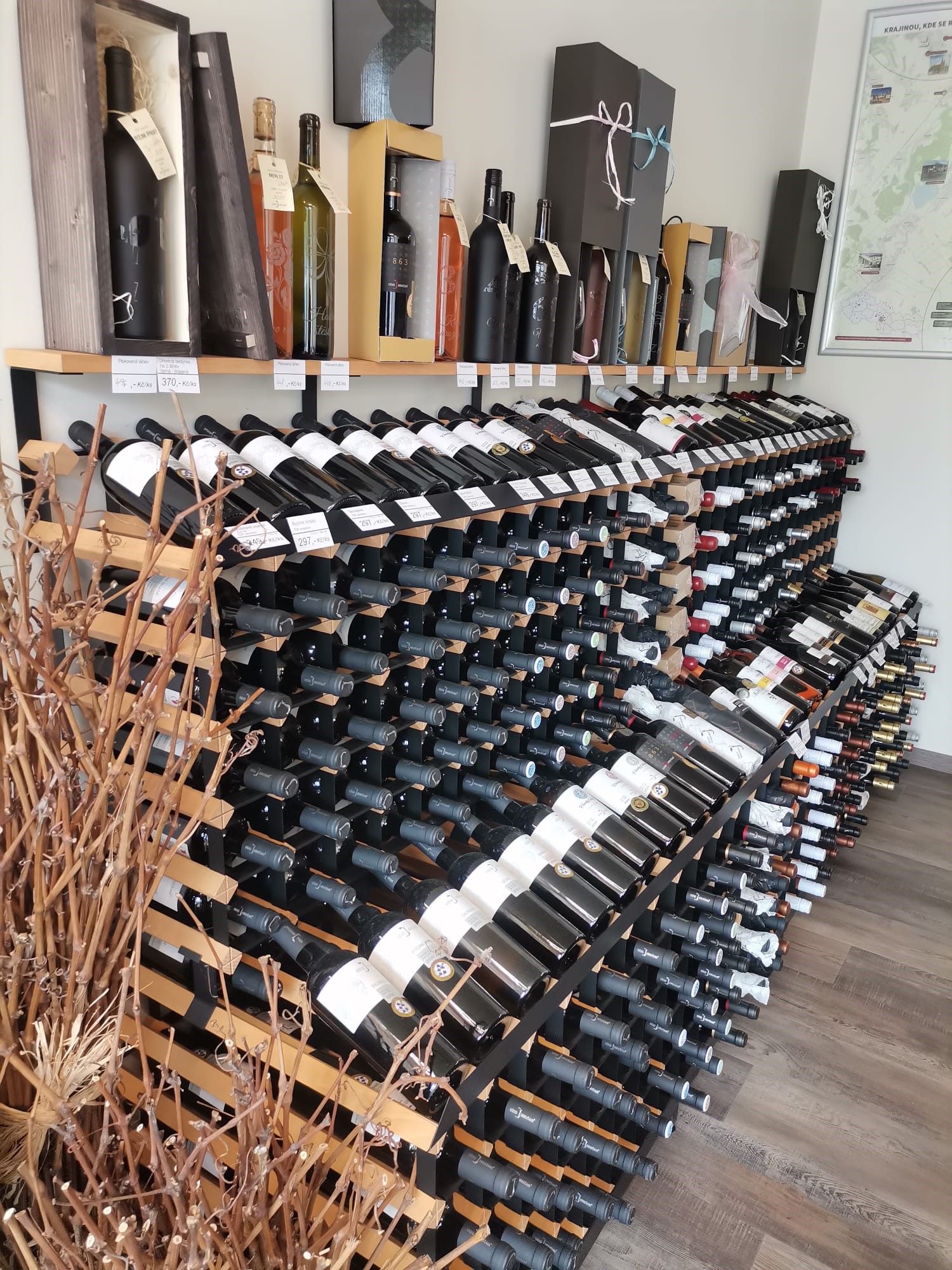 Vinotéka VÍNO HRUŠKA foto 4