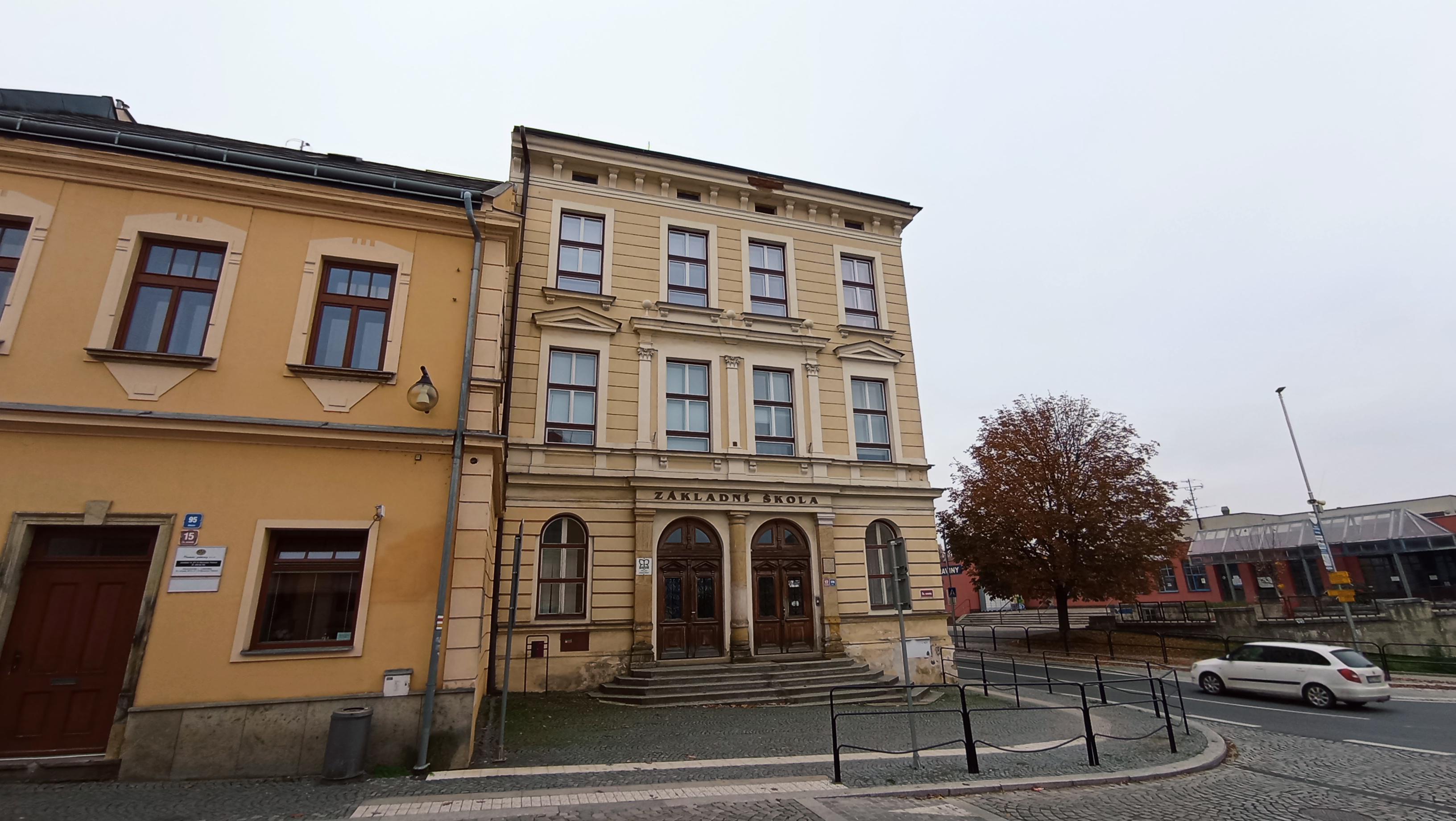 ZŠ Moravská Třebová, Čs. armády foto 4