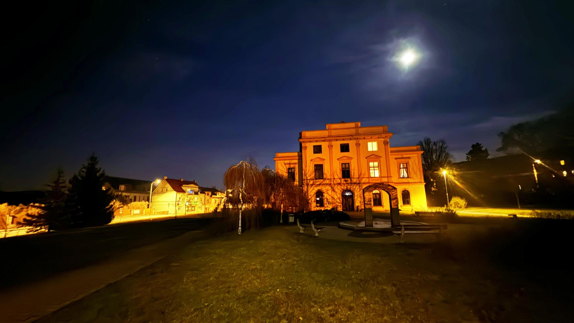 Městská knihovna Ignáta Hermanna Řevnice foto 2