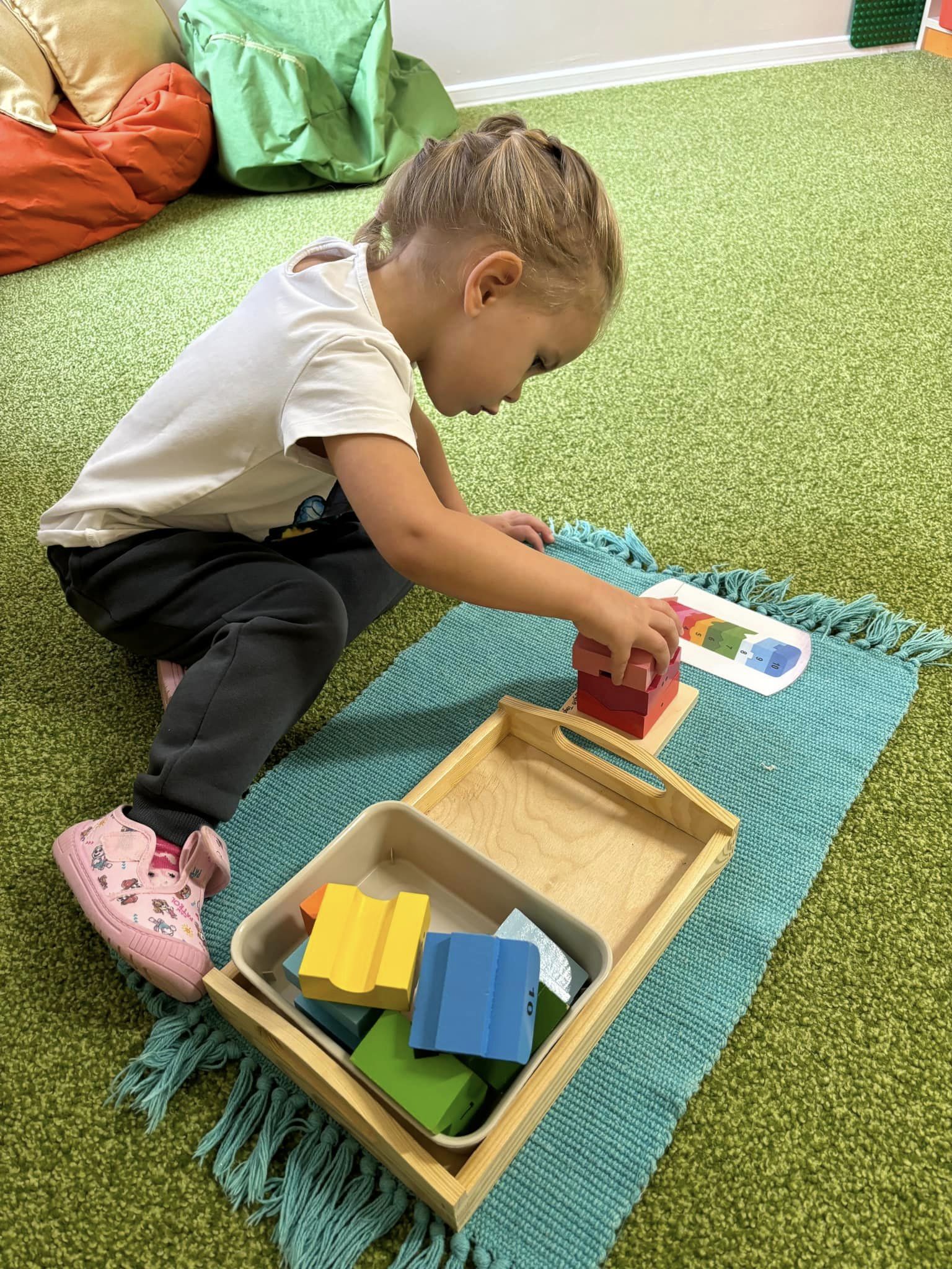 ČESKO ANGLICKÉ MONTESSORI JESLE foto 5