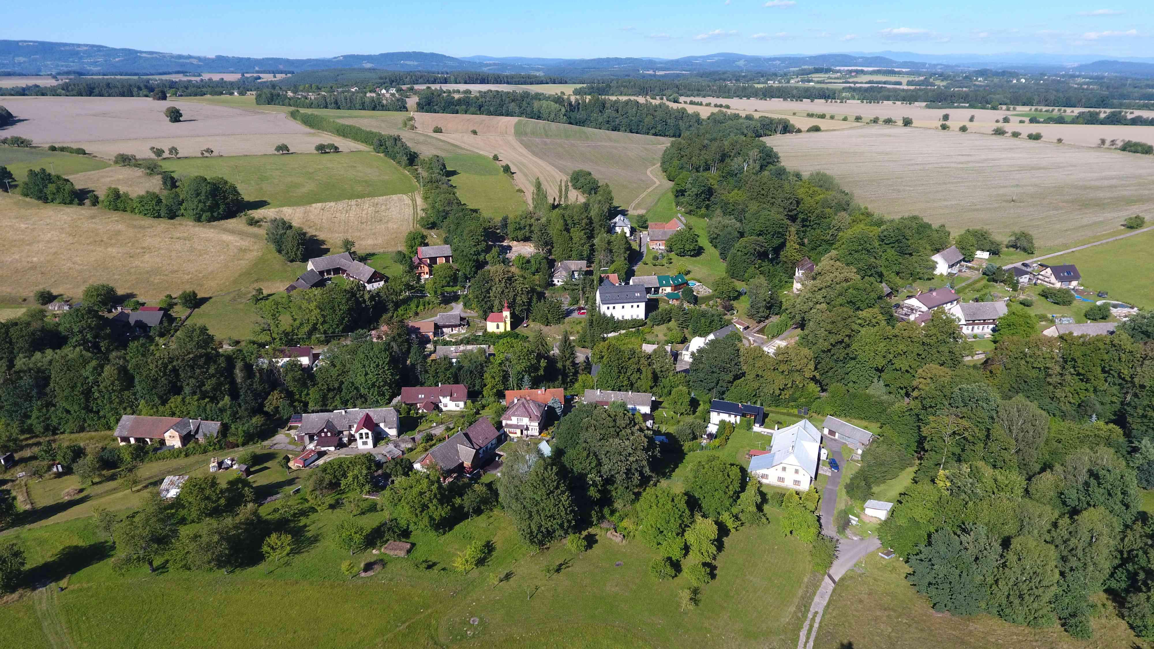 Kobyly - obecní úřad foto 4