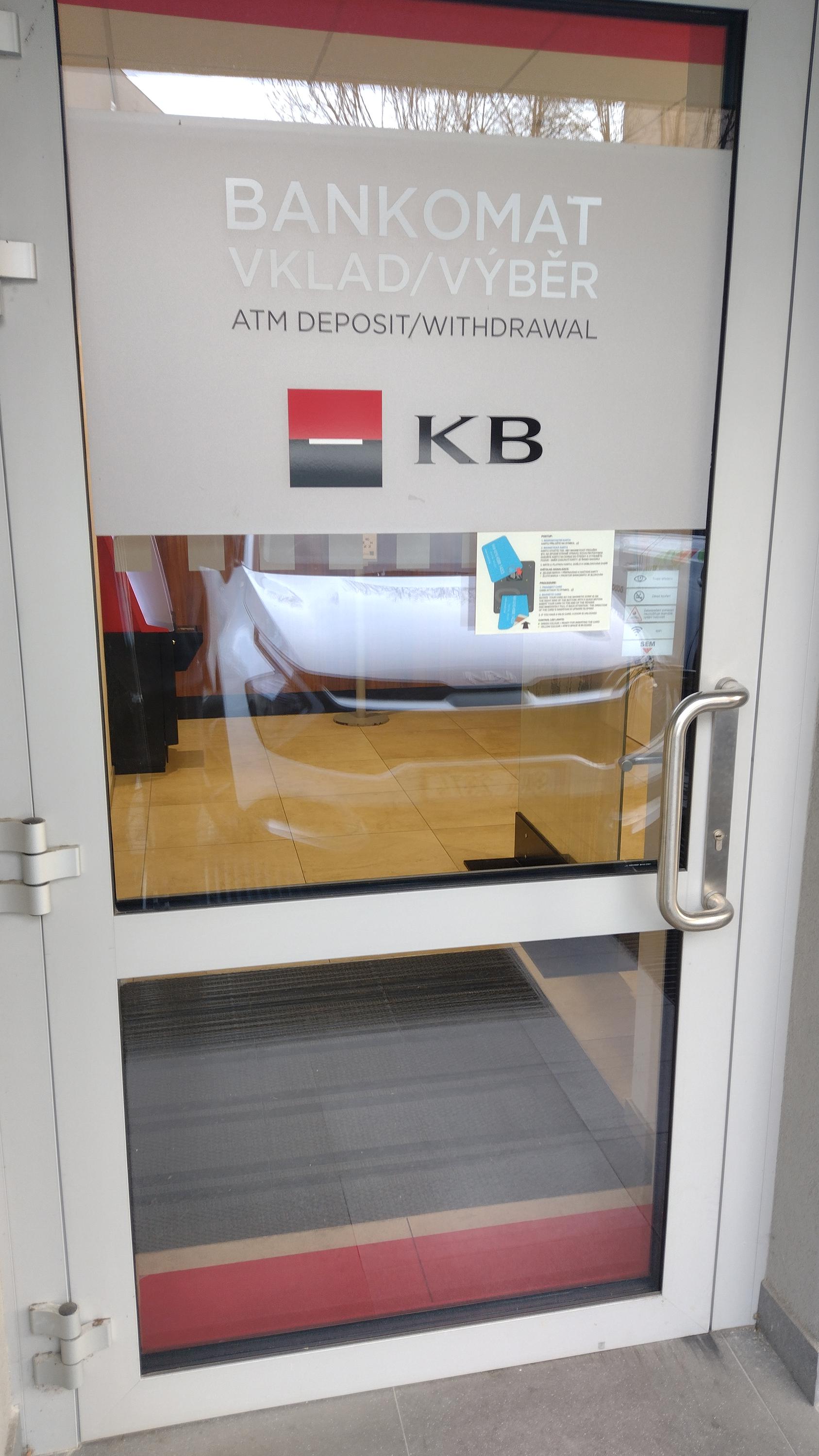 Bankomat Komerční banky foto 2